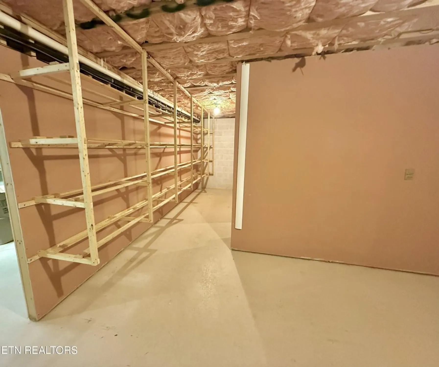 Property Slideshow image 40 of 55 | 17 kenwood ct, Crossville, TN, 38558