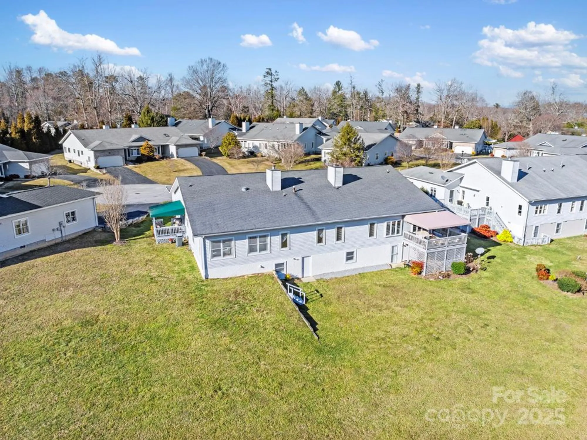 Property Slideshow image 28 of 32 | 24 country meadows ln, Hendersonville, NC, 28792