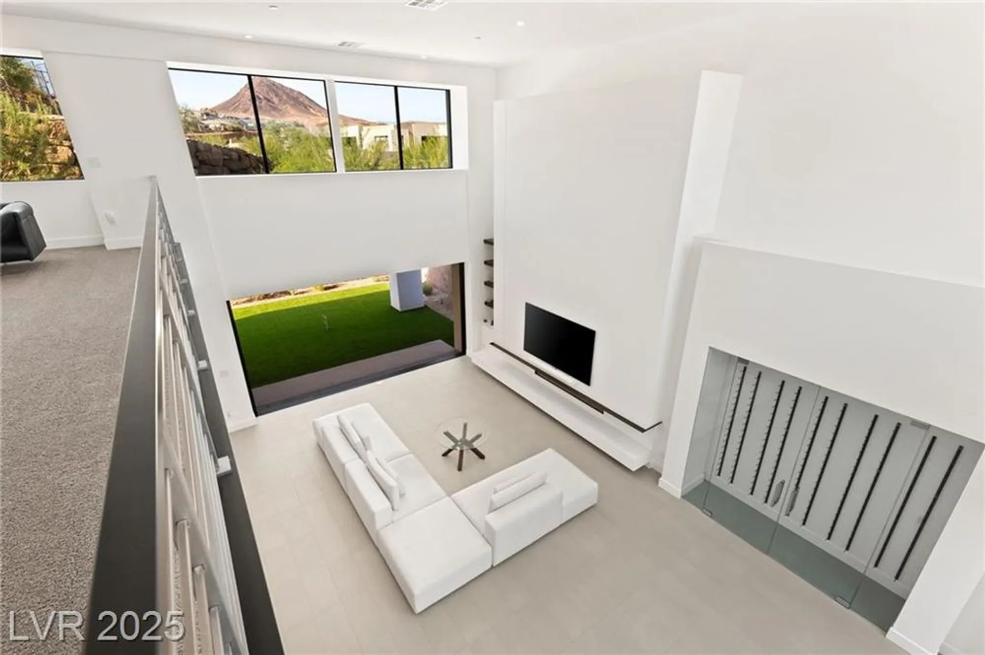 Property Slideshow image 9 of 41 | 21 highland cove ln, Henderson, NV, 89011