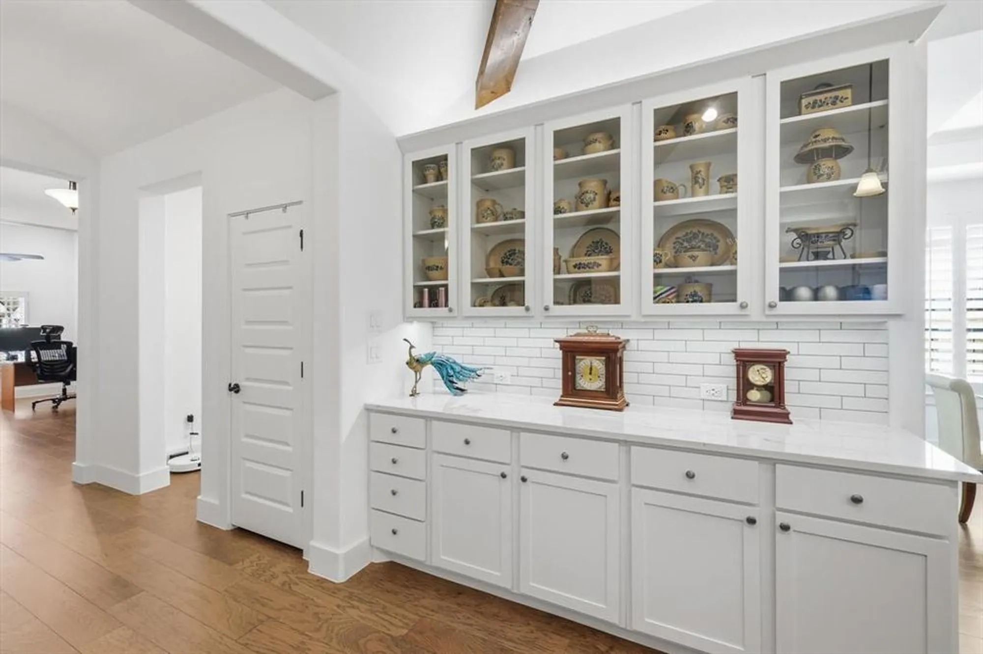 Property Slideshow image 9 of 25 | 912 hacienda dr, Mansfield, TX, 76063