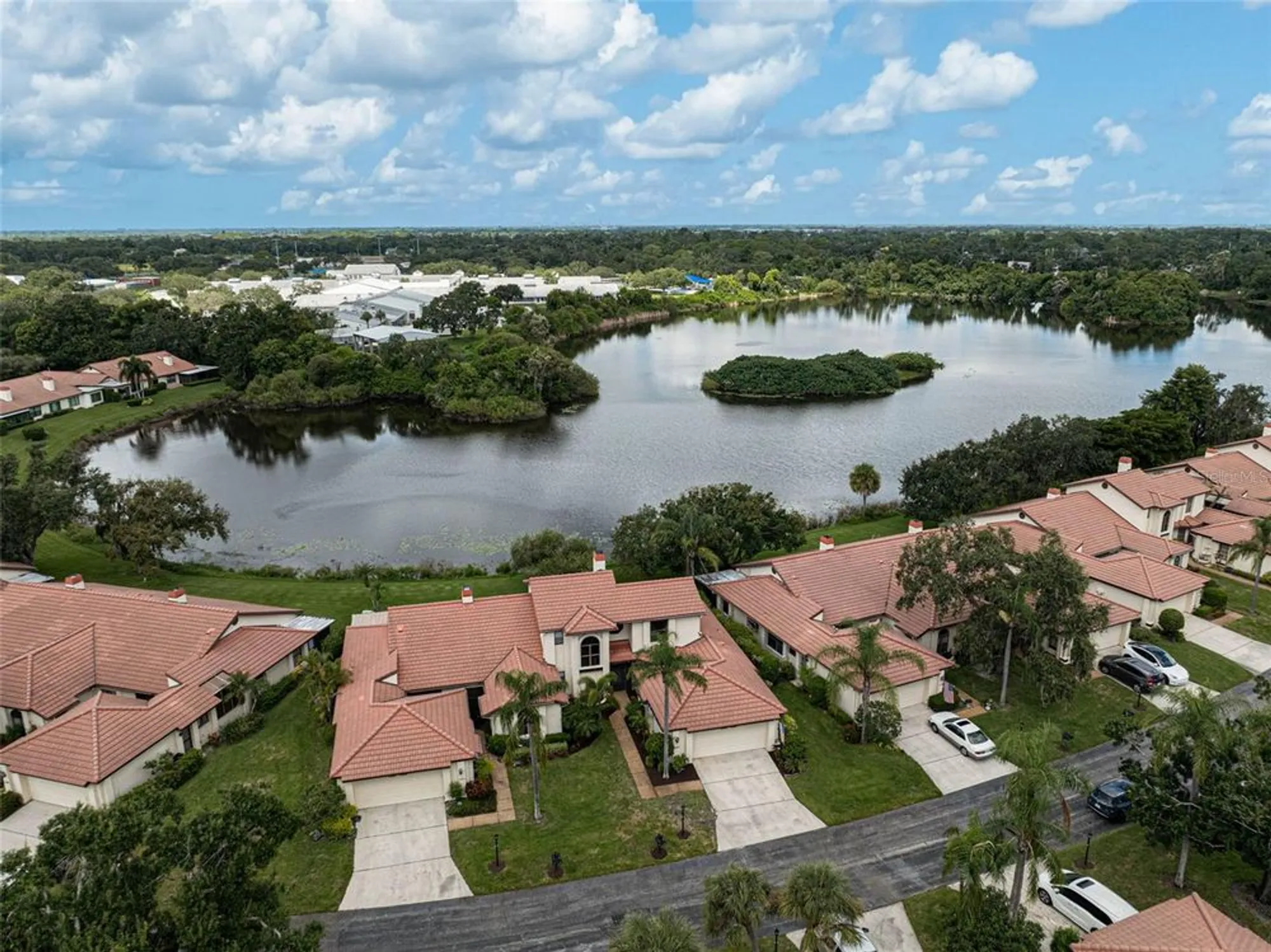 Property Slideshow image 38 of 50 | 7363 oak moss dr # 33, Sarasota, FL, 34241