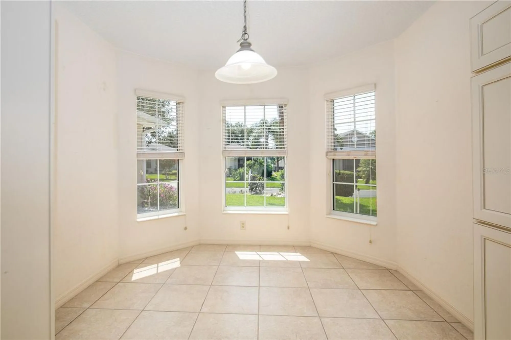 Property Slideshow image 13 of 49 | 5441 sea leopard st, Tavares, FL, 32778