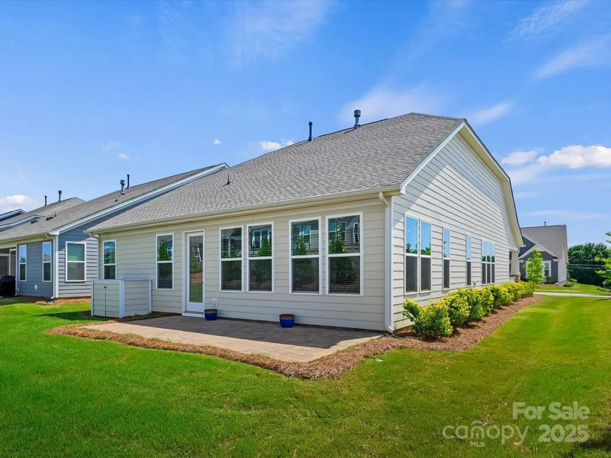 Property Slideshow image 33 of 34 | 10305 superb ln, Charlotte, NC, 28215