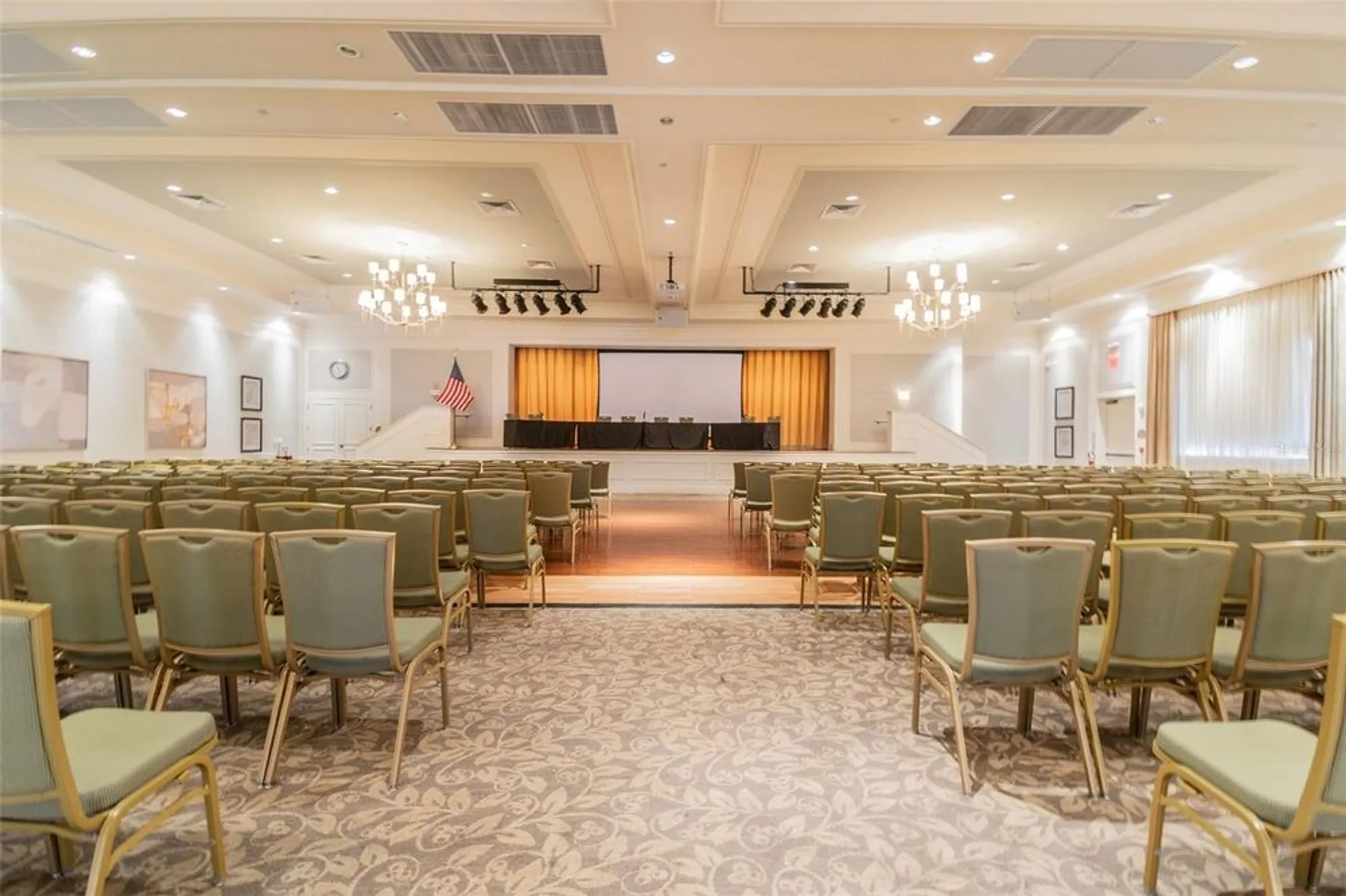 Property Slideshow image 42 of 48 | 5103 shady stone pl, Wimauma, FL, 33598