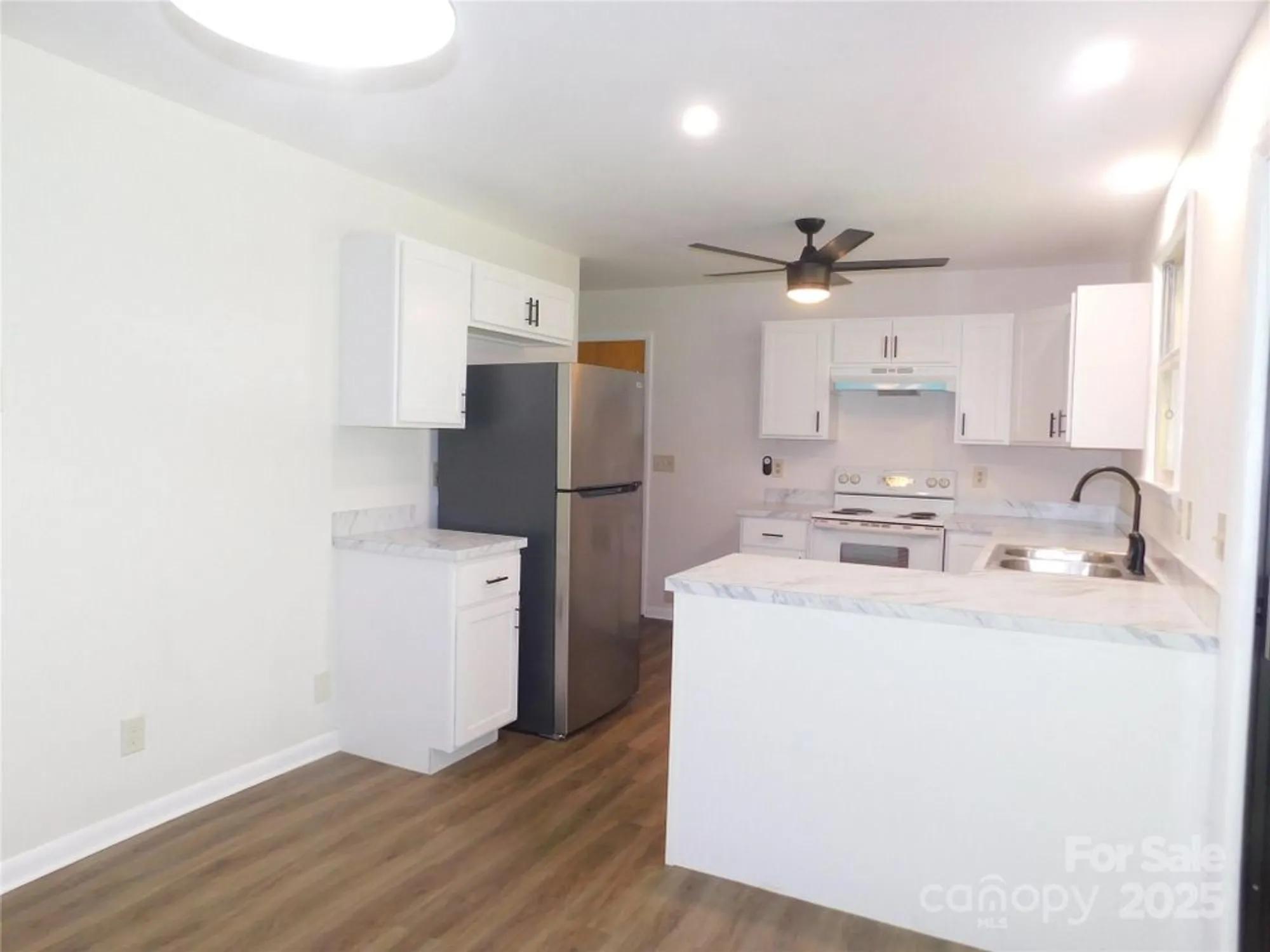 Property Slideshow image 8 of 33 | 125 fulton dr, Hendersonville, NC, 28792