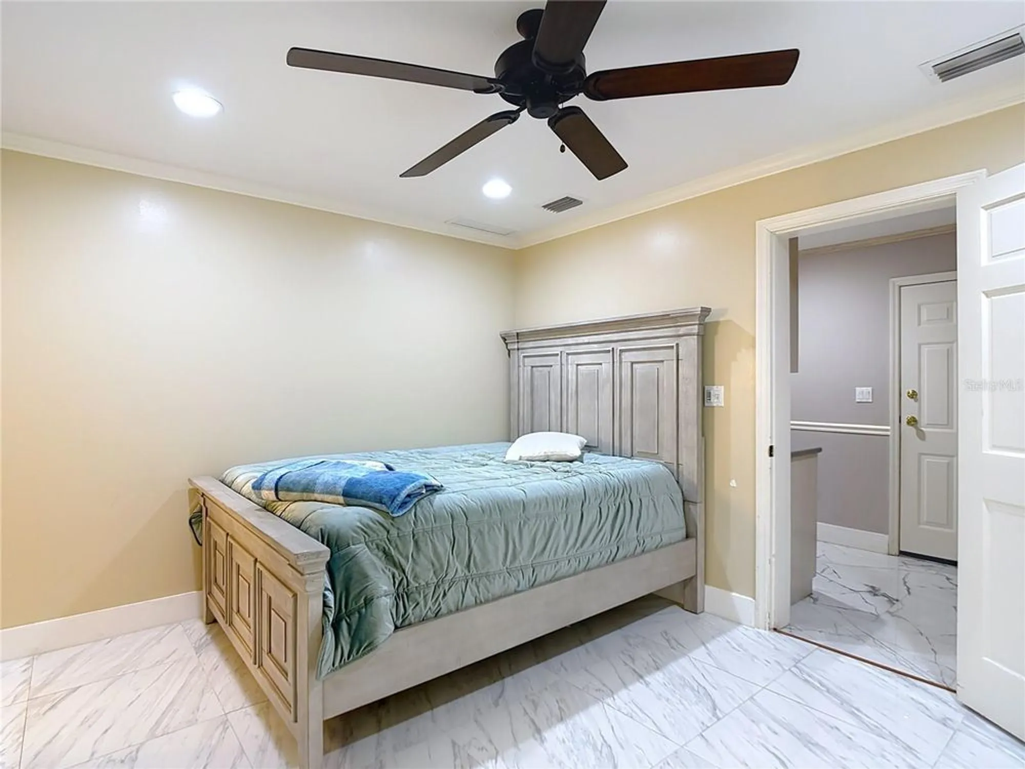 Property Slideshow image 20 of 33 | 2130 sw 37th street rd, Ocala, FL, 34471