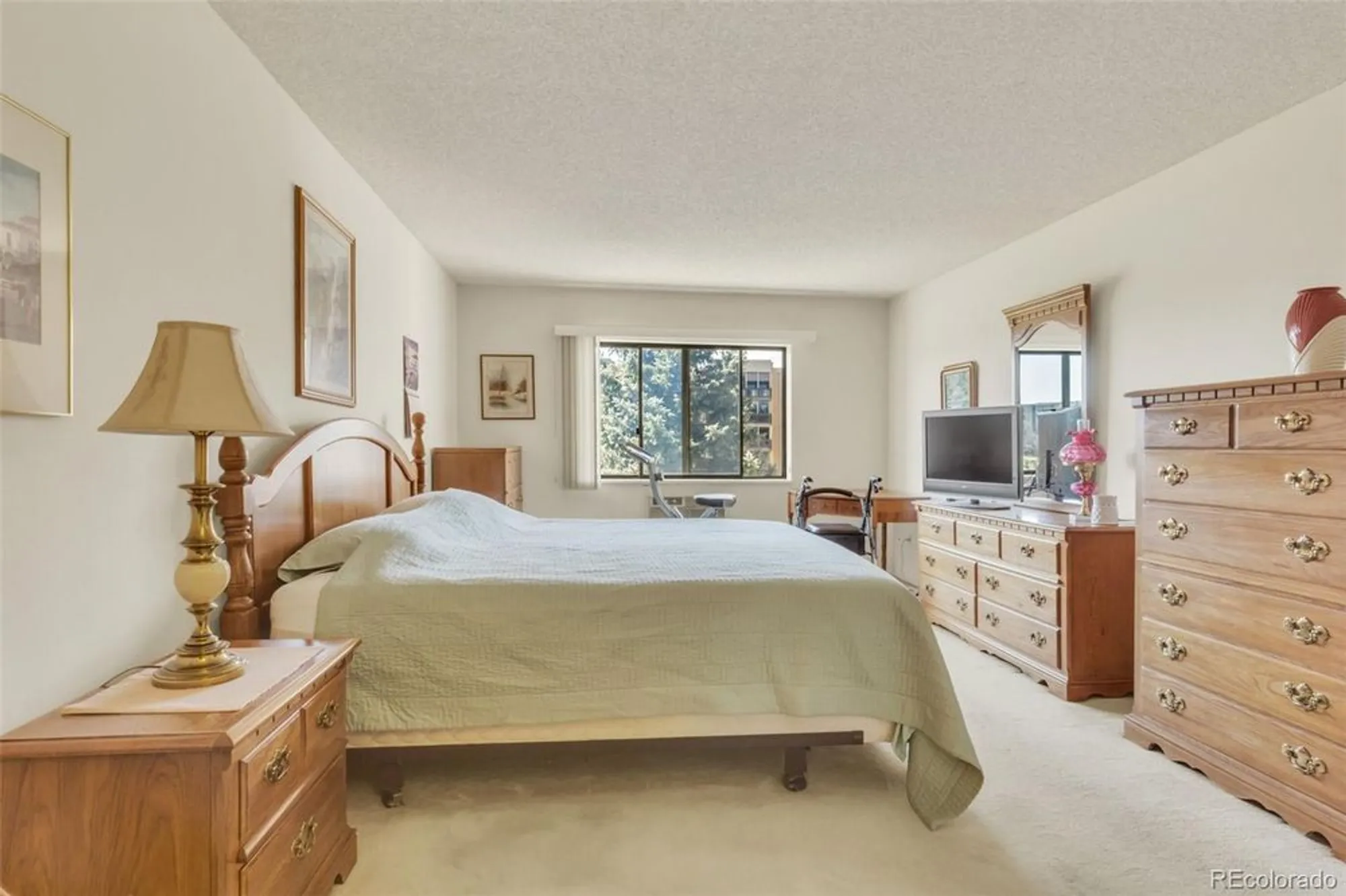 Property Slideshow image 13 of 45 | 14102 e linvale pl 405, Aurora, CO, 80014