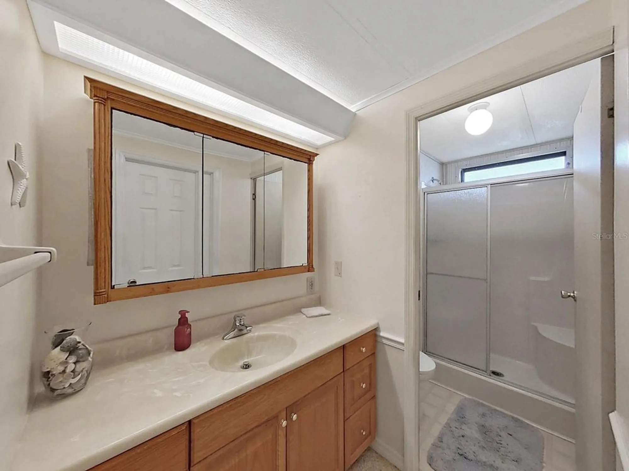 Property Slideshow image 22 of 45 | 4909 foxwood lake dr, Lakeland, FL, 33810