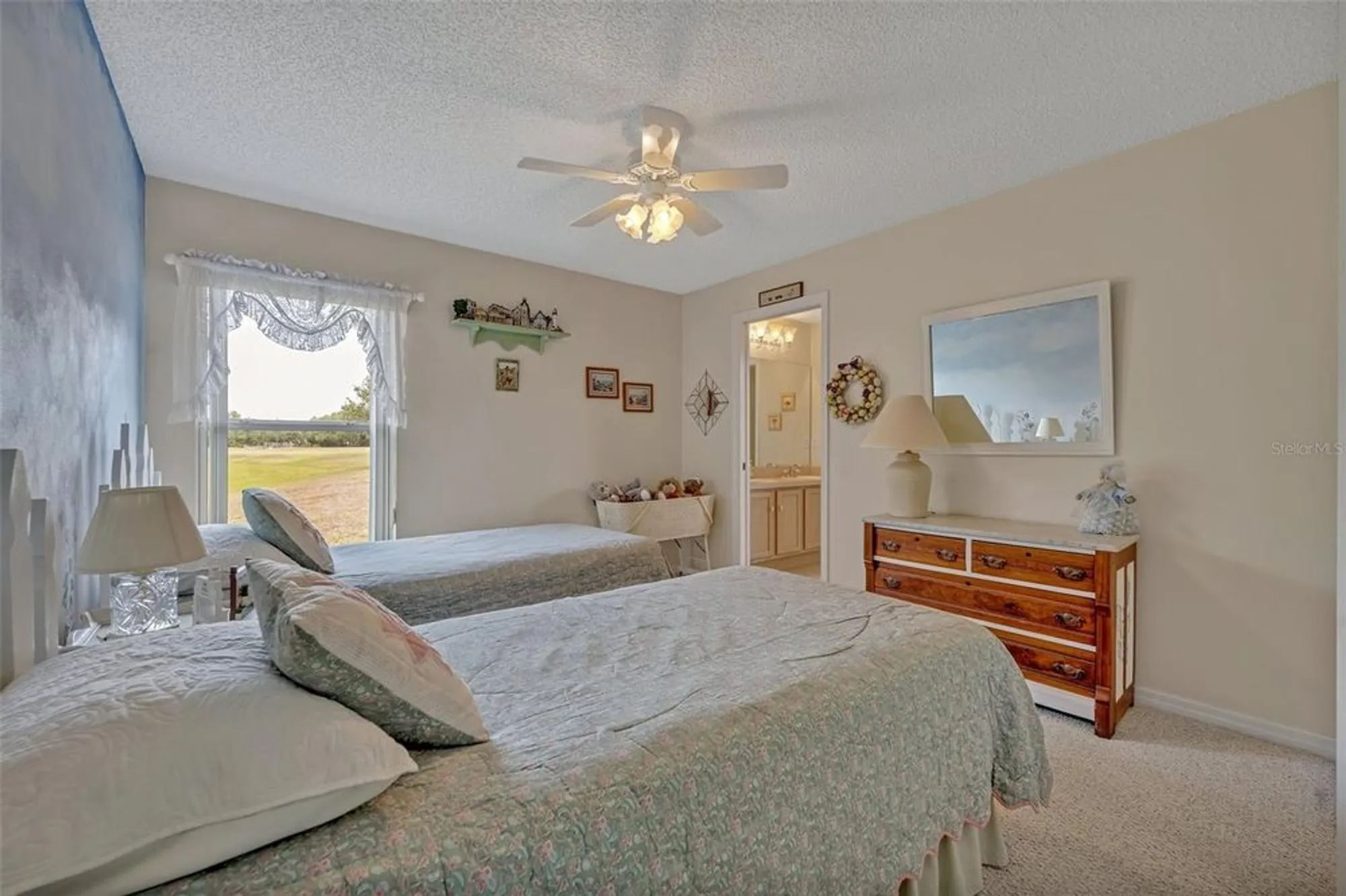 Property Slideshow image 29 of 52 | 25057 riverwalk dr, Leesburg, FL, 34748