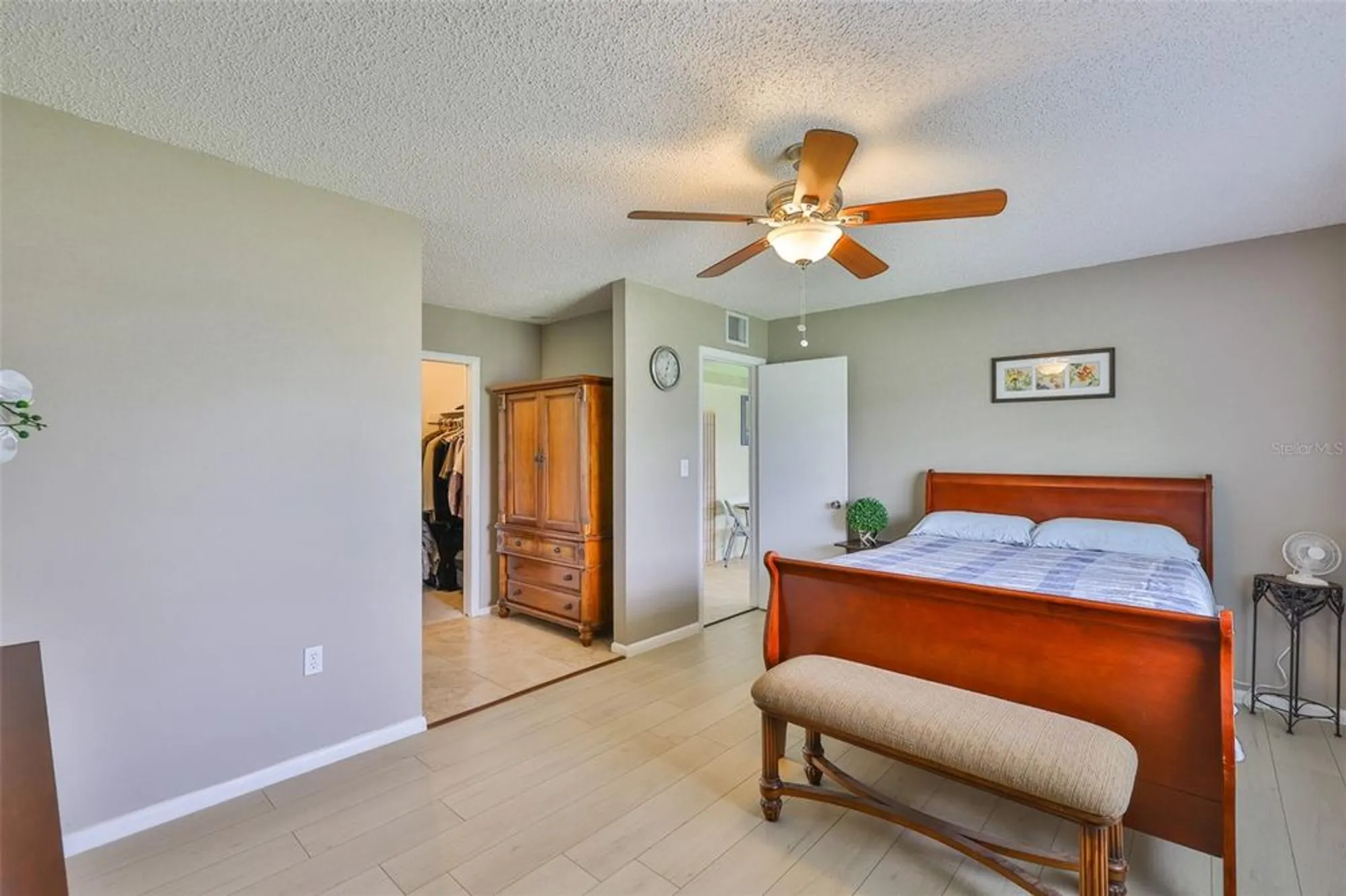 Property Slideshow image 17 of 48 | 613 la jolla ave, Sun City Center, FL, 33573