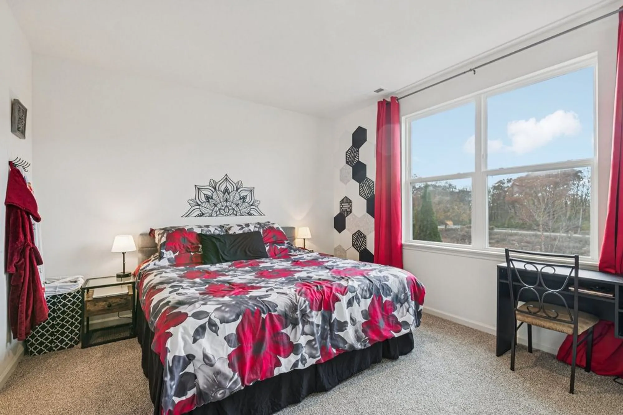 Property Slideshow image 14 of 48 | 952 darwin st, North Aurora, IL, 60542