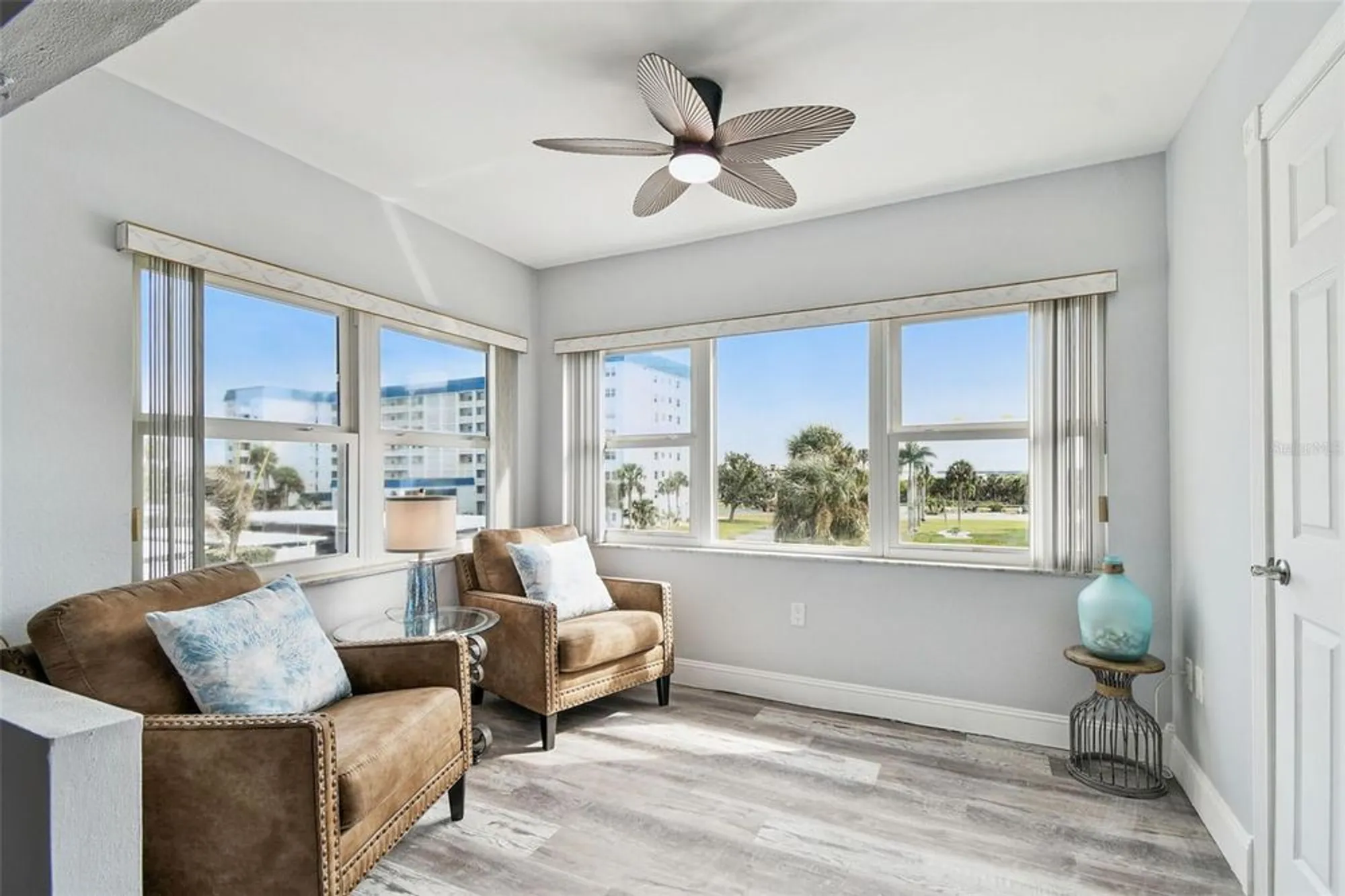 Property Slideshow image 17 of 59 | 8 glencoe pl 307, Dunedin, FL, 34698