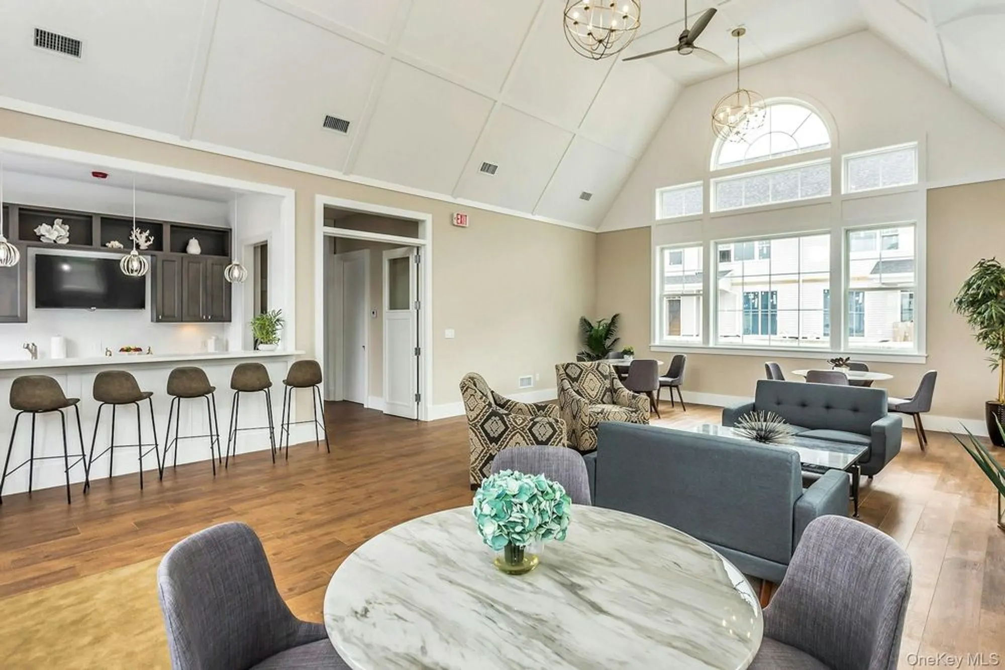 Property Slideshow image 17 of 19 | 512 breton way, Glen Cove, NY, 11542