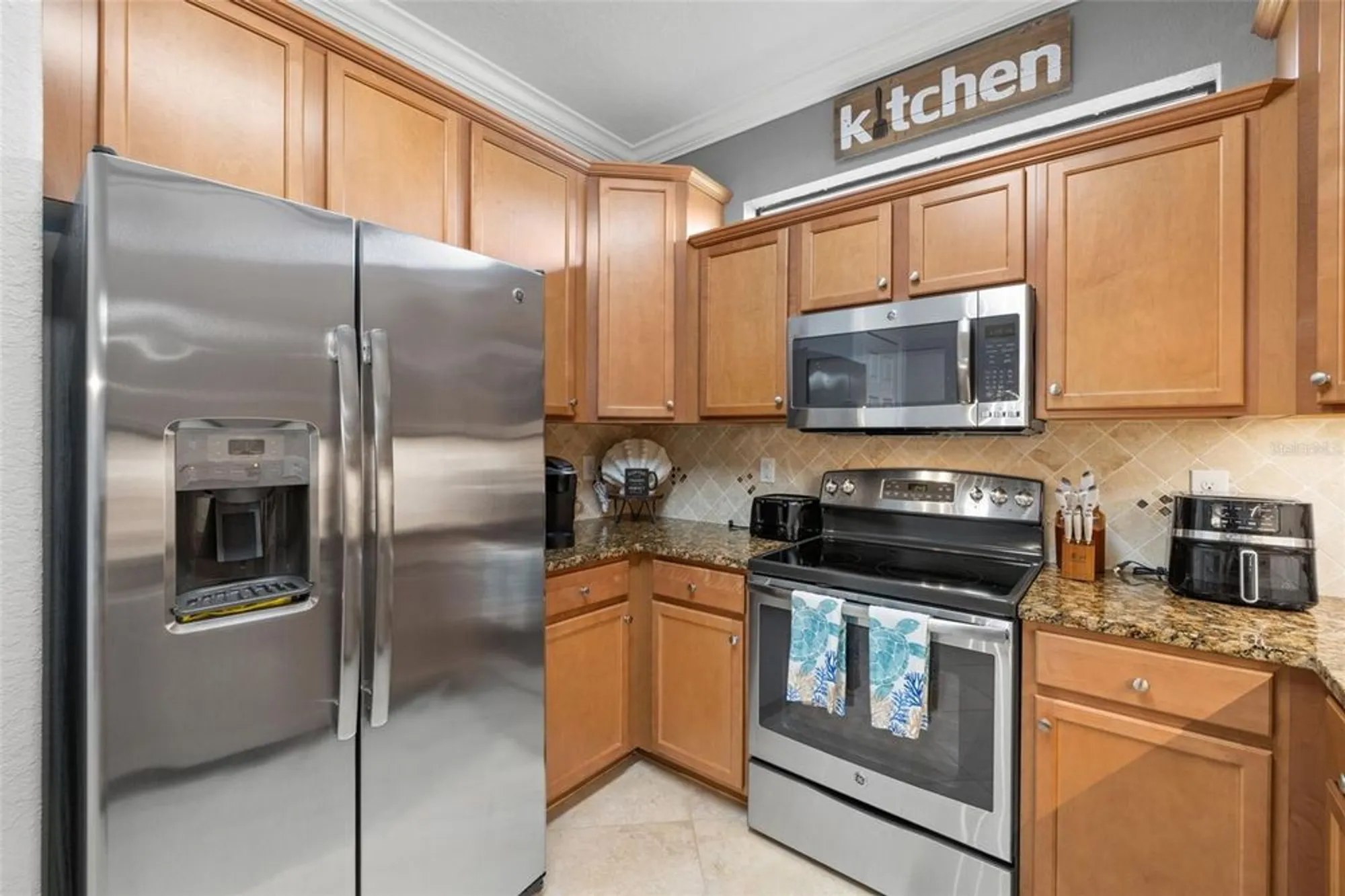 Property Slideshow image 14 of 46 | 6516 candlestick dr, Bradenton, FL, 34212