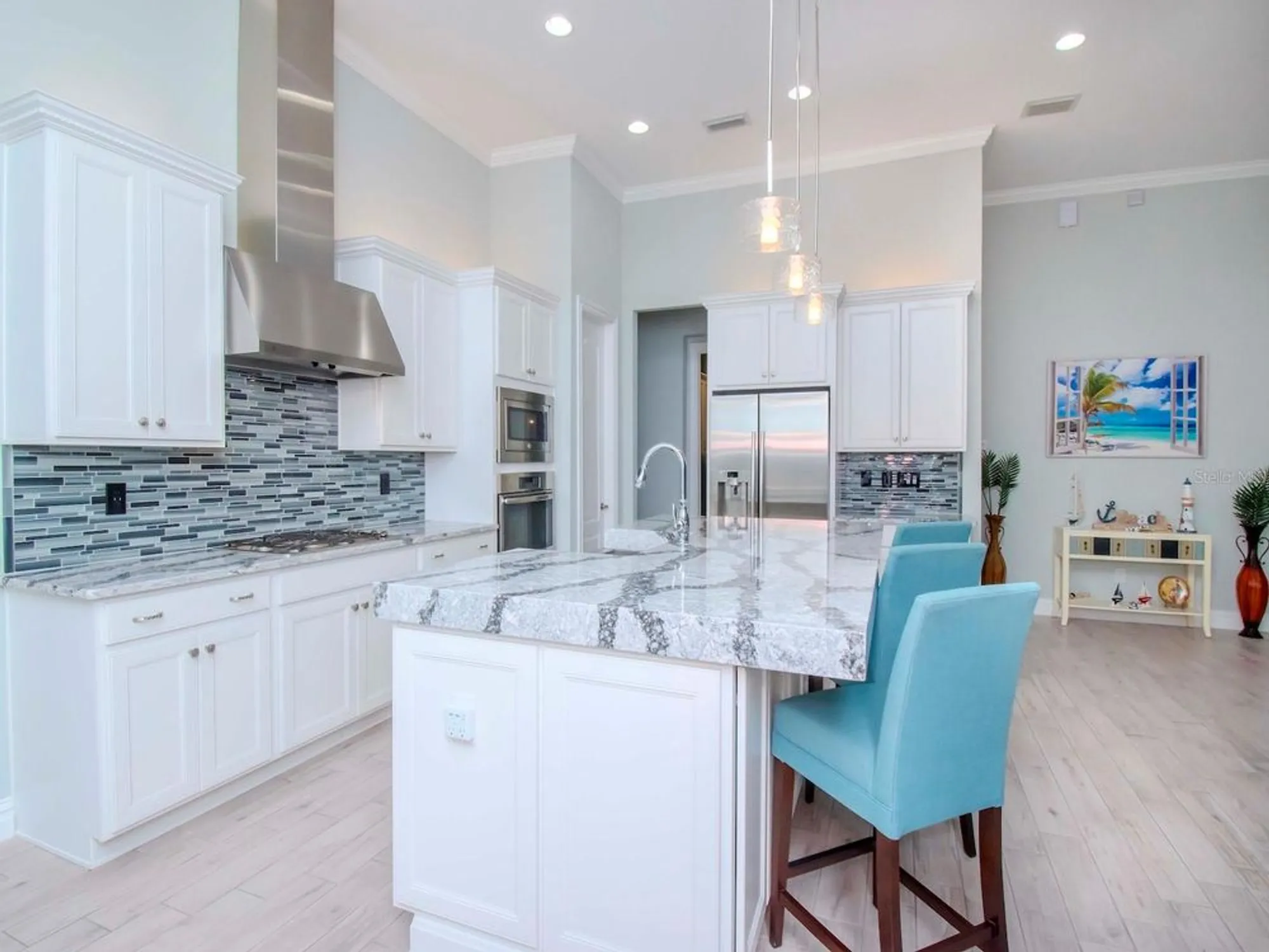 Property Slideshow image 10 of 52 | 717 manns harbor dr, Apollo Beach, FL, 33572