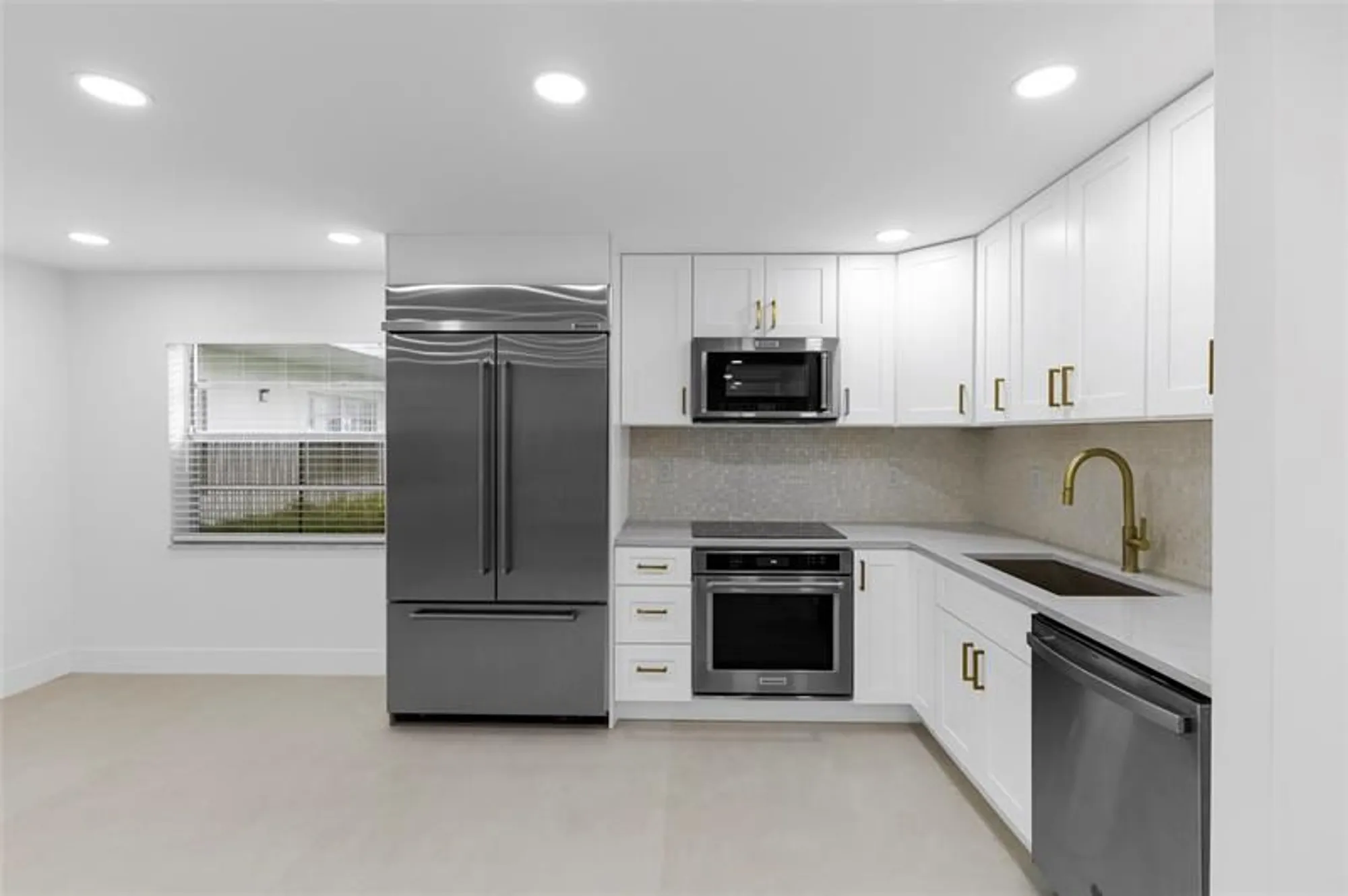 Property Slideshow image 10 of 27 | 924 flanders t # 924, Delray Beach, FL, 33484