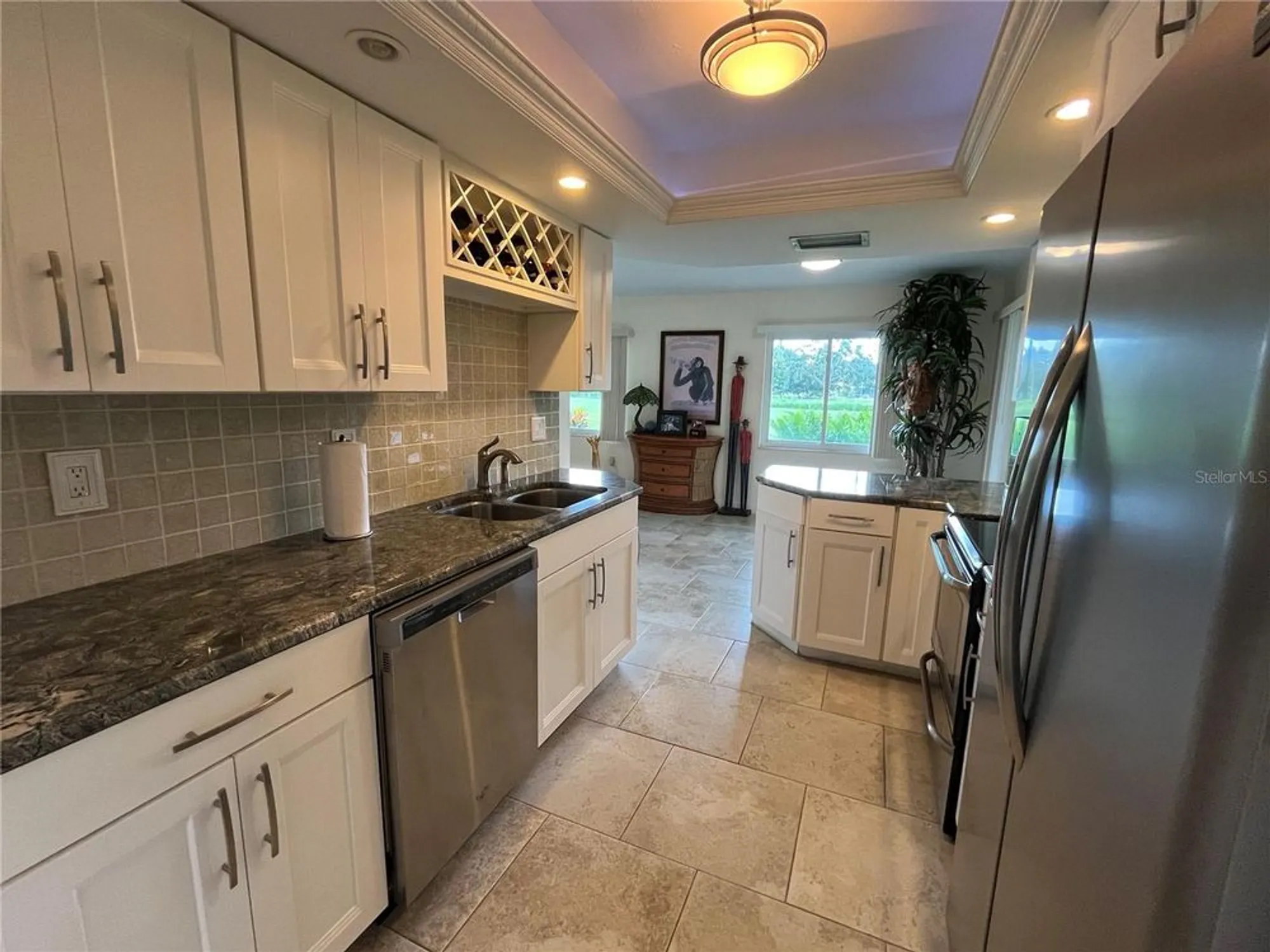 Property Slideshow image 20 of 52 | 3337 spring mill cir, Sarasota, FL, 34239