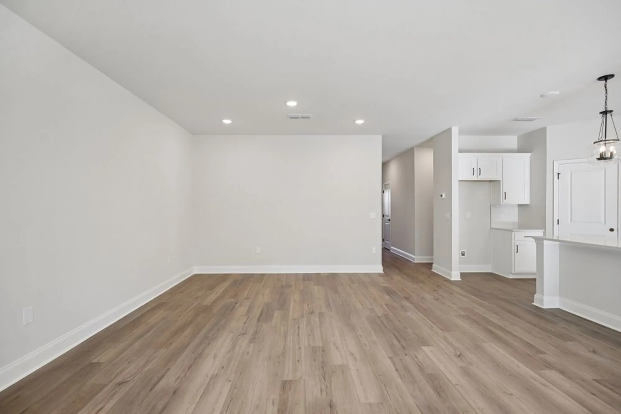 Property Slideshow image 11 of 54 | 328 stonehaus cir, Antioch, TN, 37013