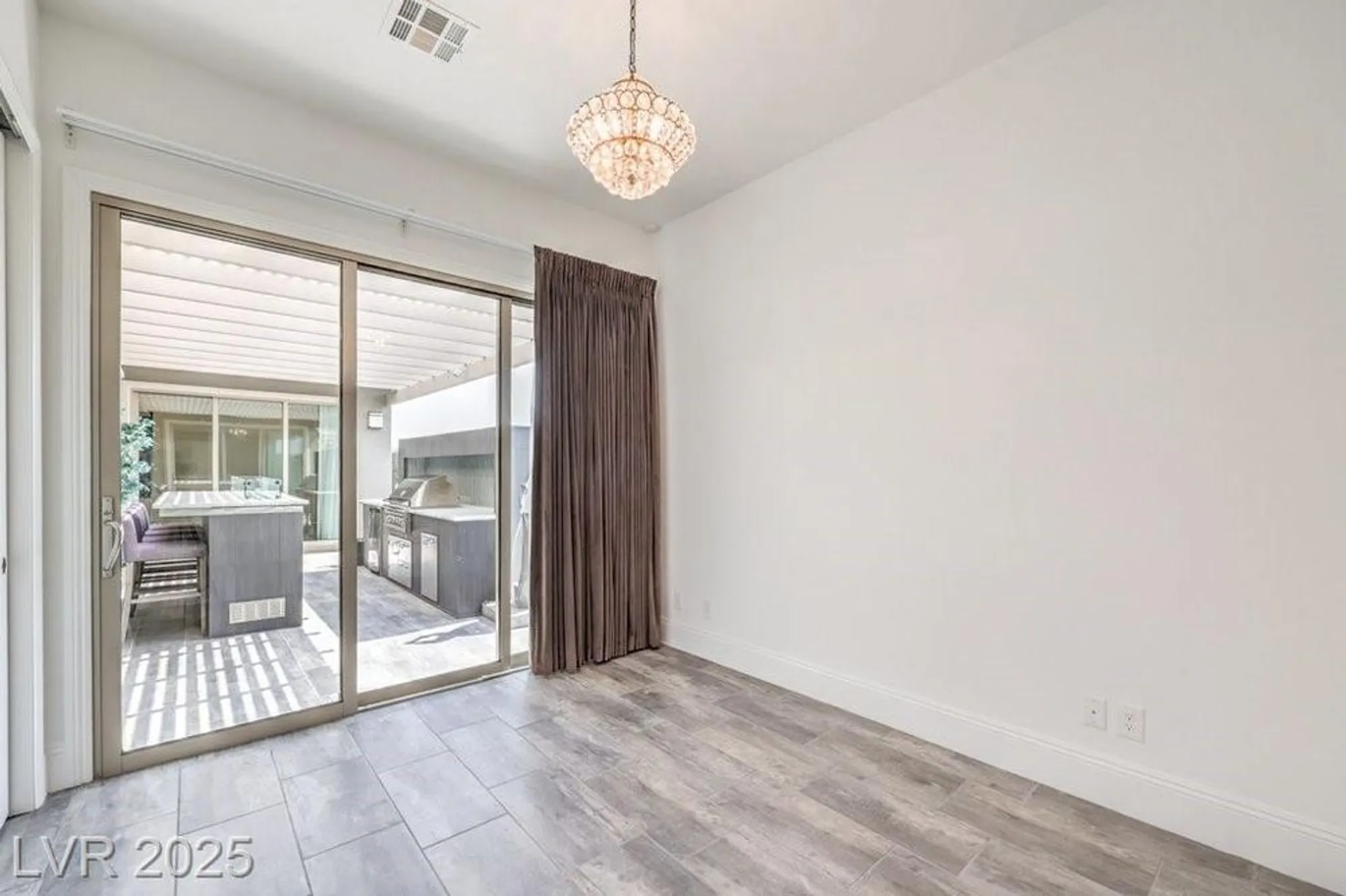 Property Slideshow image 25 of 62 | 9928 regency square ave, Las Vegas, NV, 89148