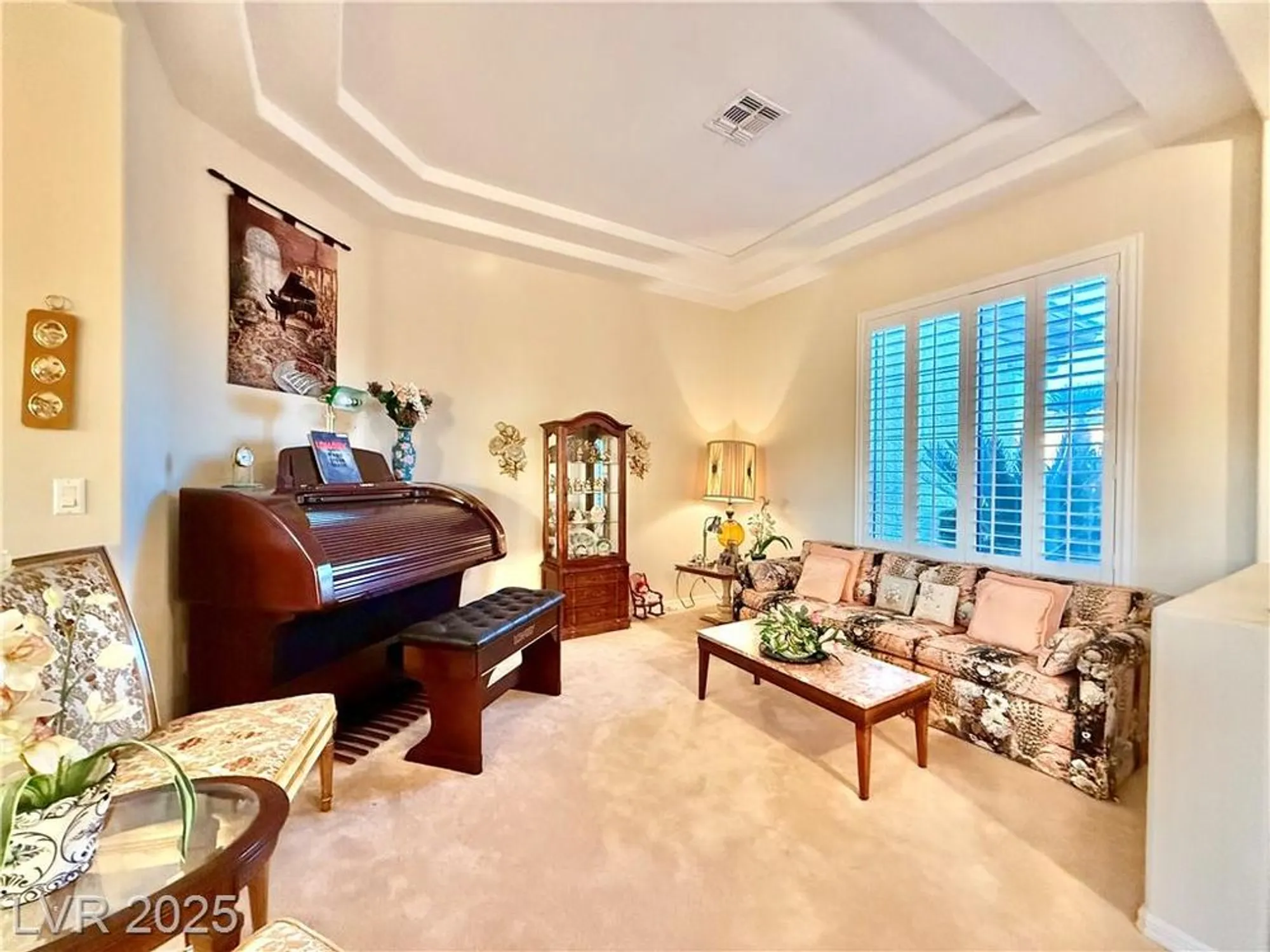 Property Slideshow image 15 of 51 | 2851 scotts valley dr, Henderson, NV, 89052