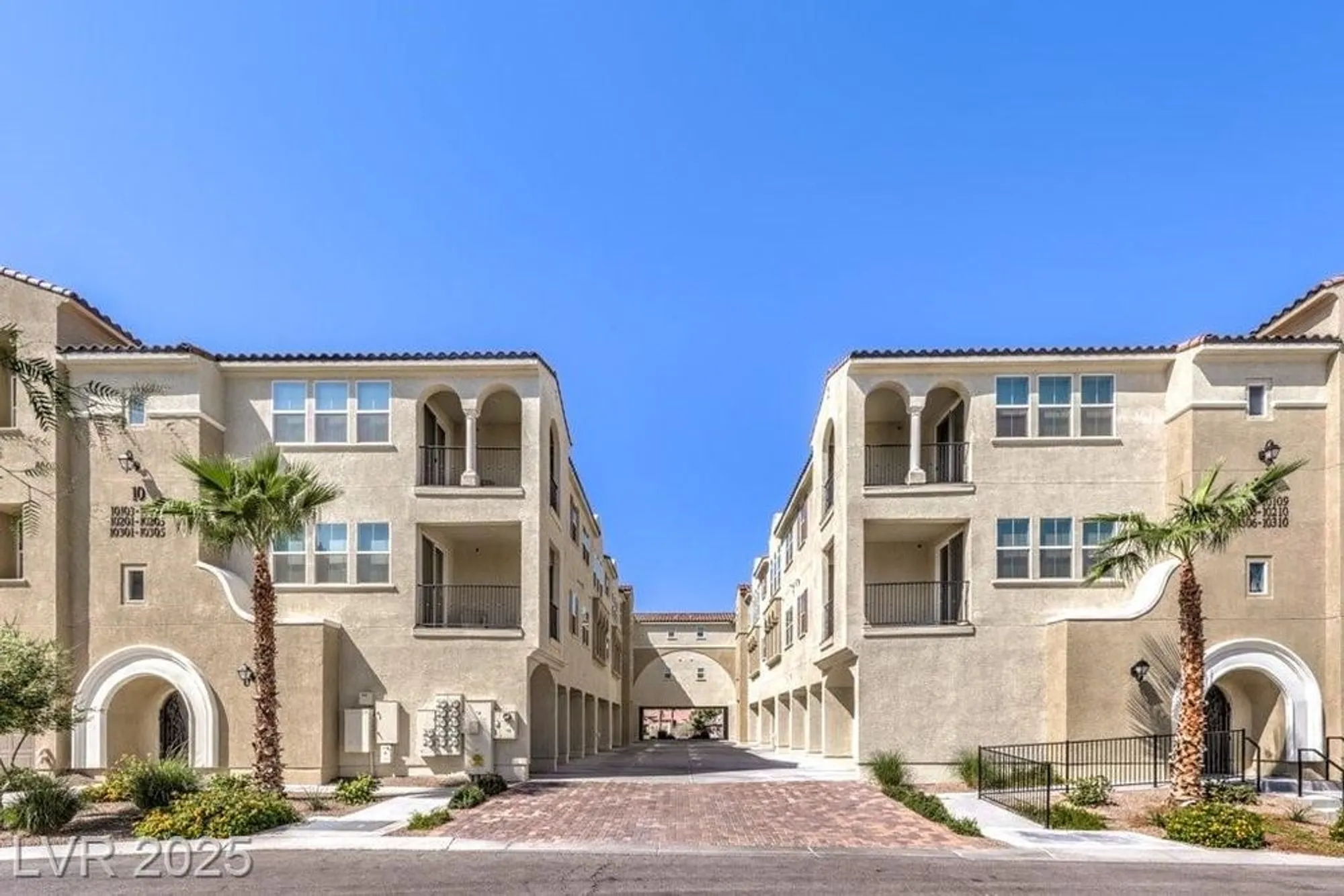 Property Slideshow image 15 of 70 | 2555 hampton rd 10303, Henderson, NV, 89052