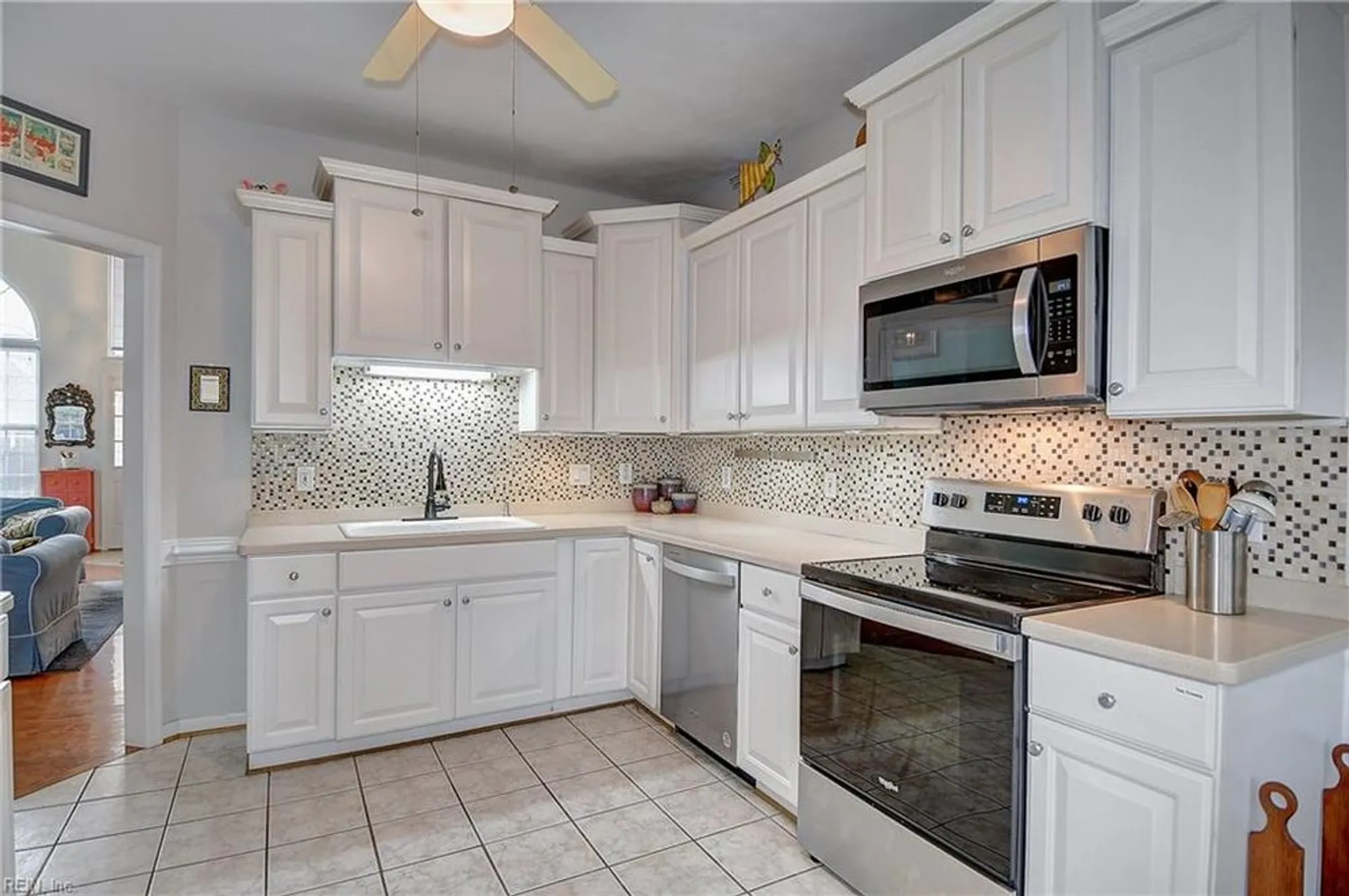 Property Slideshow image 17 of 49 | 3008 looking glass ct, Virginia Beach, VA, 23456