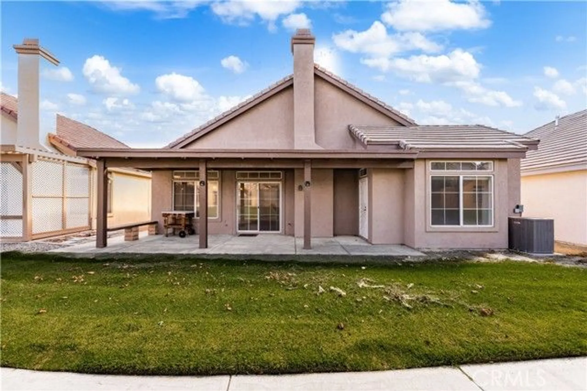 Property Slideshow image 48 of 60 | 19598 rolling green dr, Apple Valley, CA, 92308
