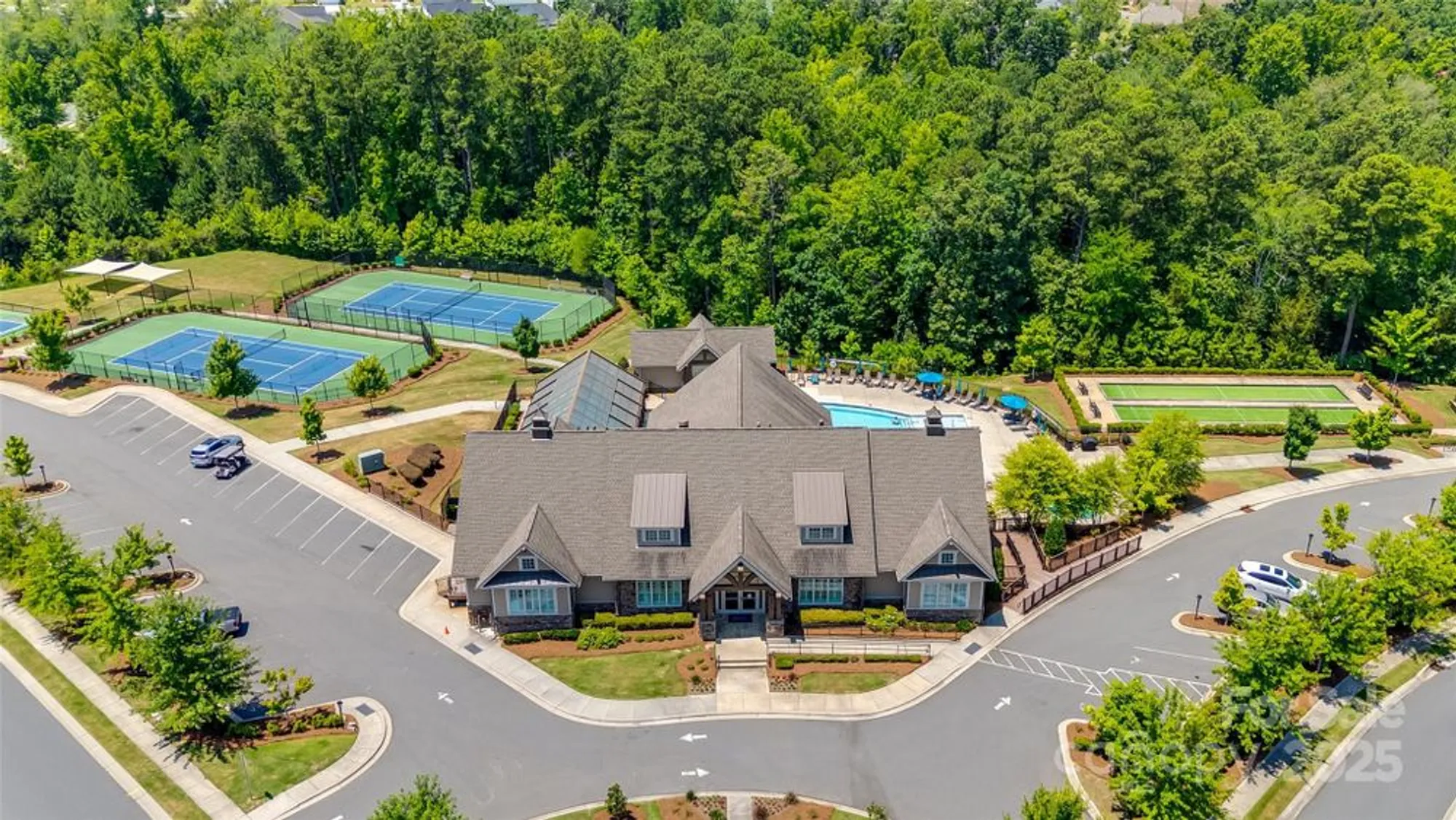 Property Slideshow image 33 of 45 | 15620 lake ridge rd, Charlotte, NC, 28278