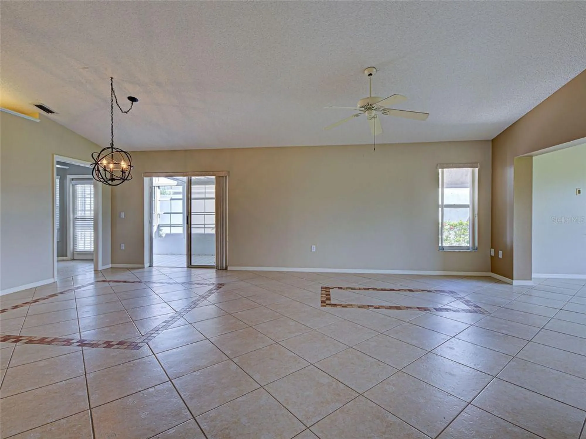 Property Slideshow image 20 of 62 | 720 brightside crescent dr 11, Venice, FL, 34293