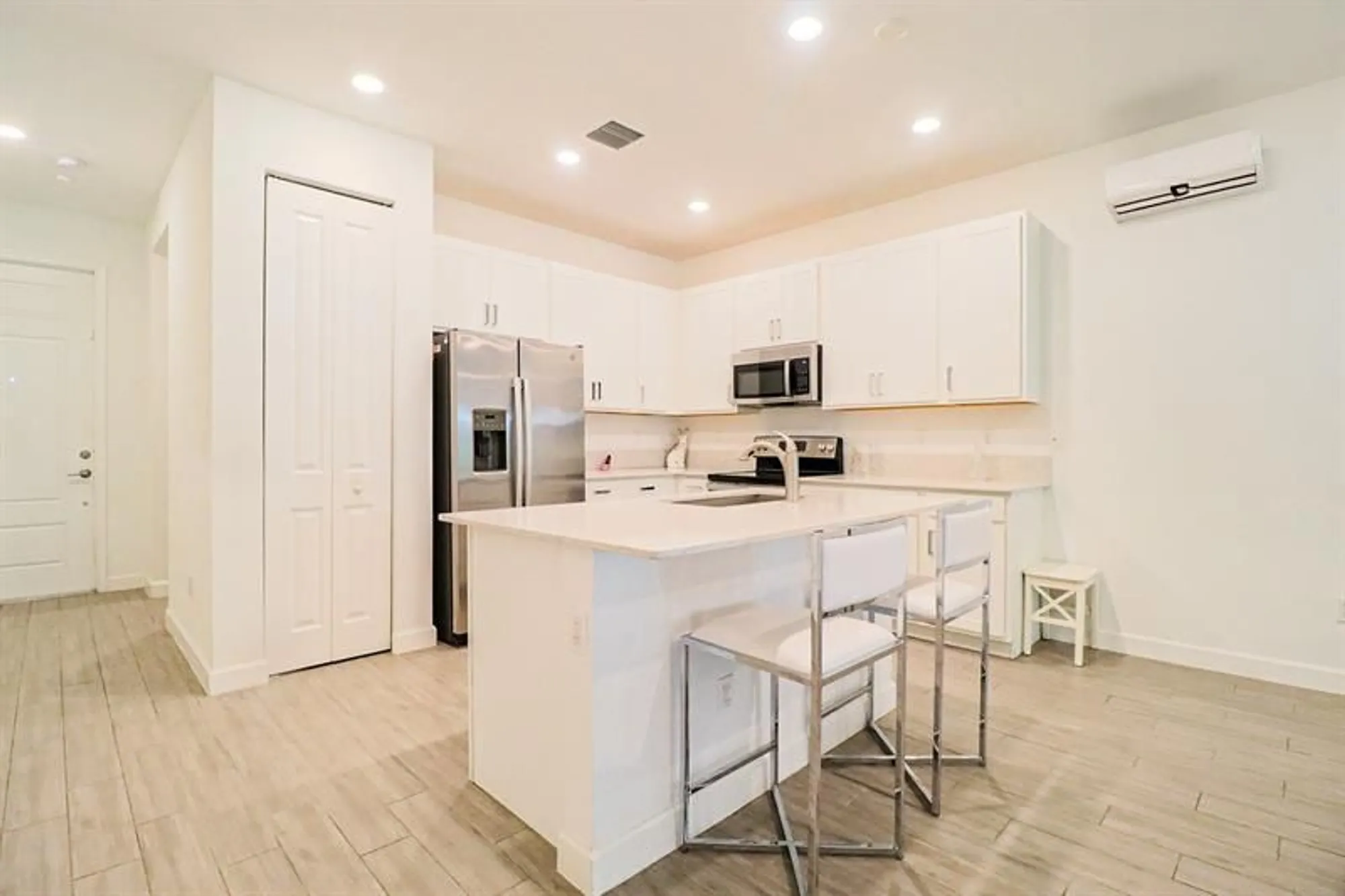 Property Slideshow image 4 of 22 | 14518 crawford brook ln # 14518, Delray Beach, FL, 33446