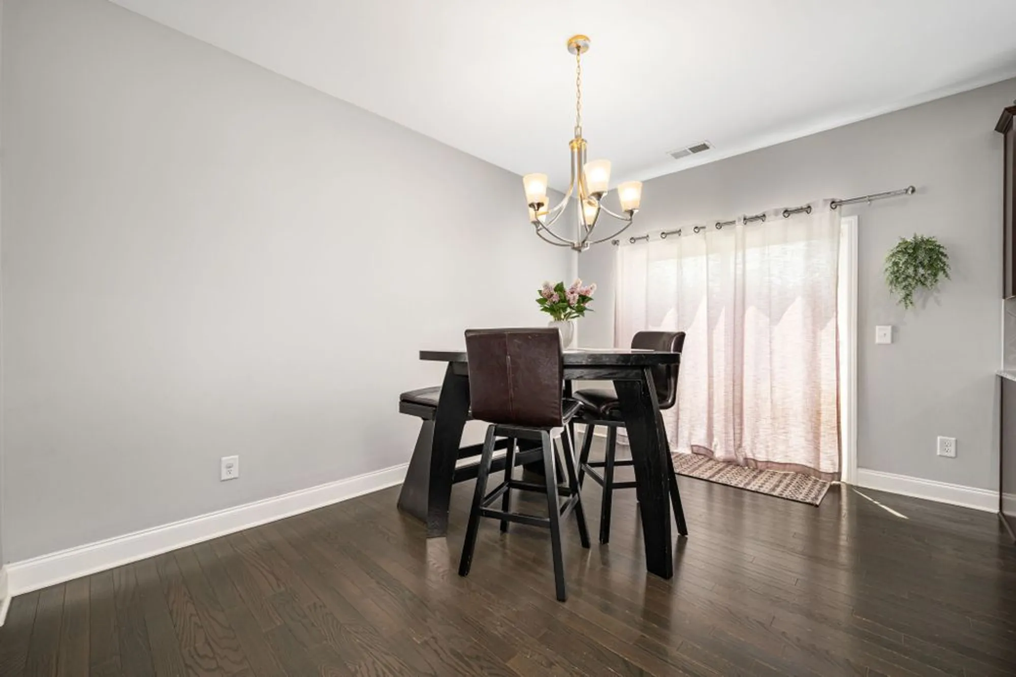 Property Slideshow image 11 of 31 | 1629 summit rdg, Lebanon, TN, 37090