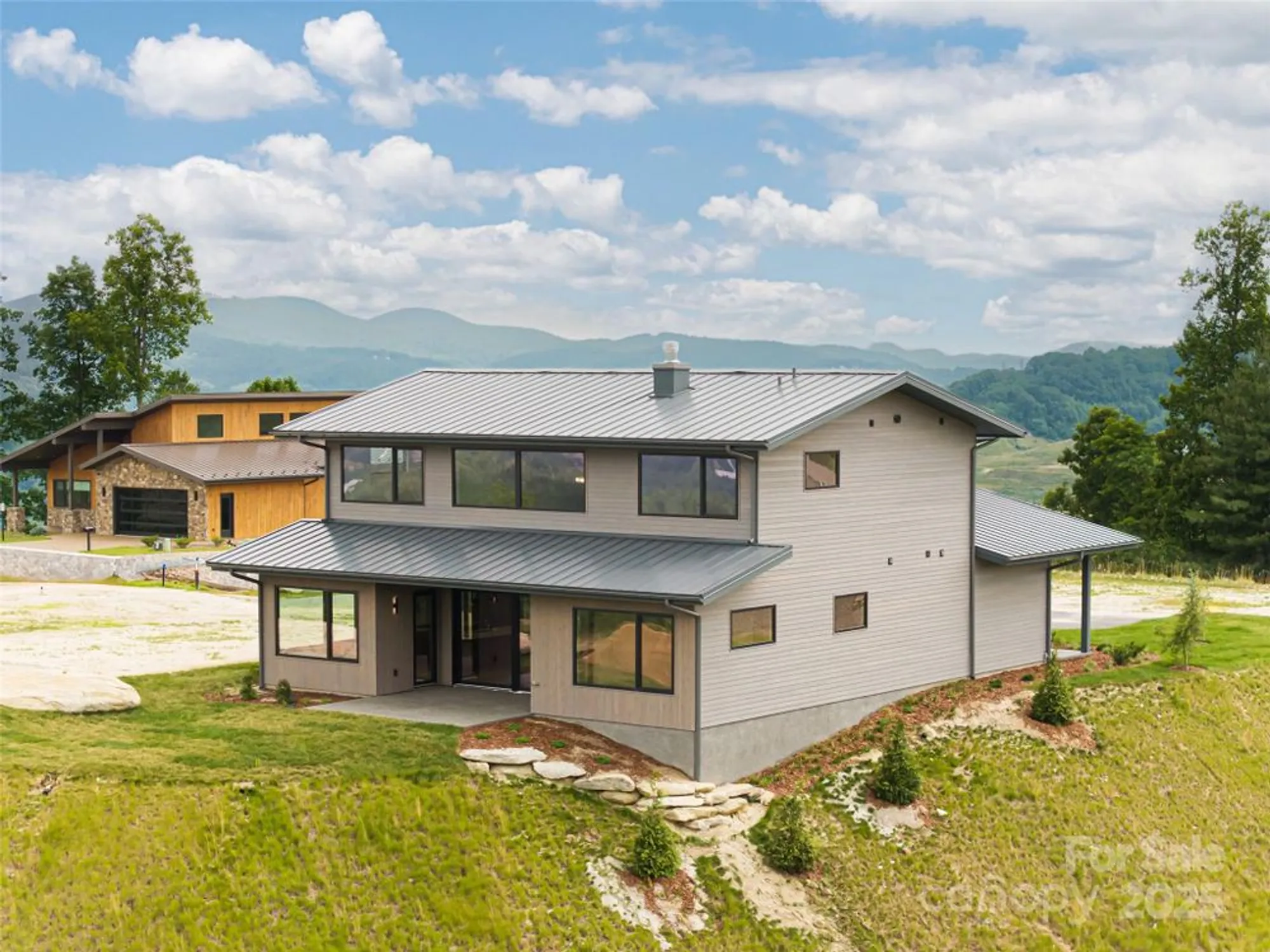 Property Slideshow image 47 of 47 | 24 s watchman dr, Hendersonville, NC, 28791