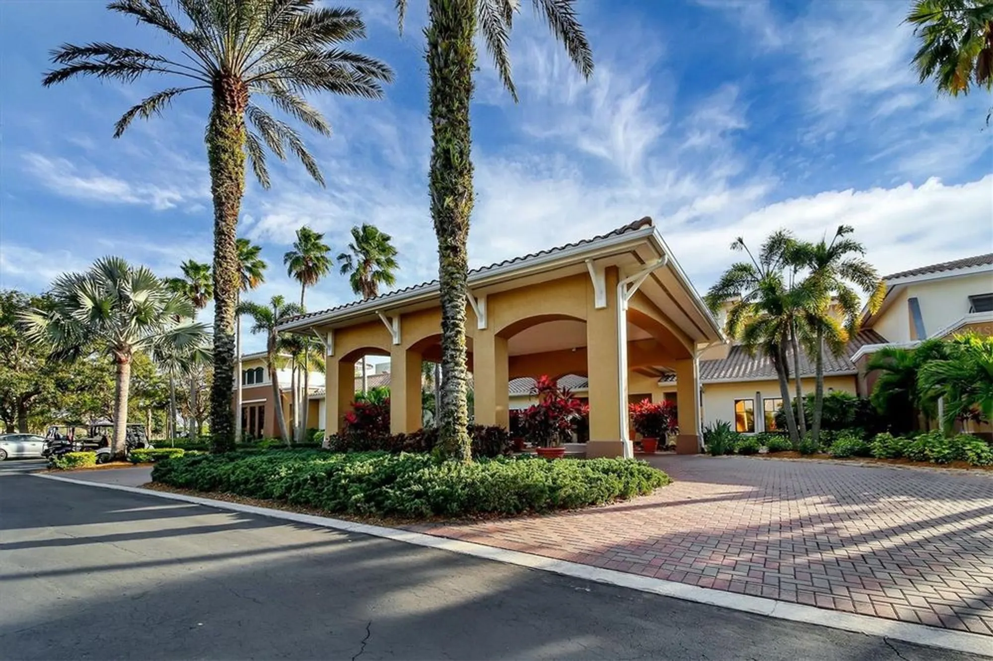 Property Slideshow image 38 of 48 | 2020 nantucket dr, Sun City Center, FL, 33573