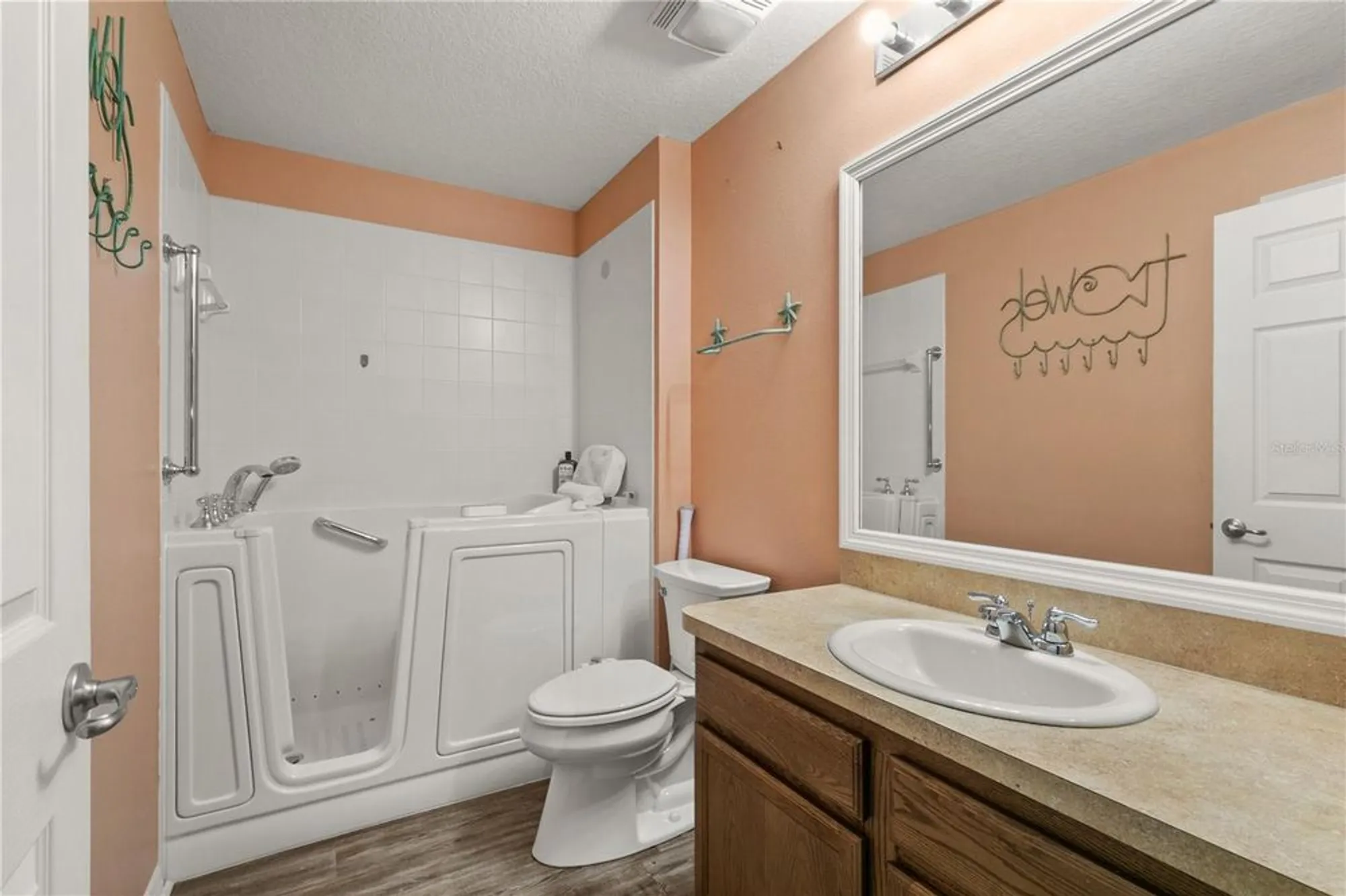 Property Slideshow image 31 of 39 | 26917 white plains way, Leesburg, FL, 34748
