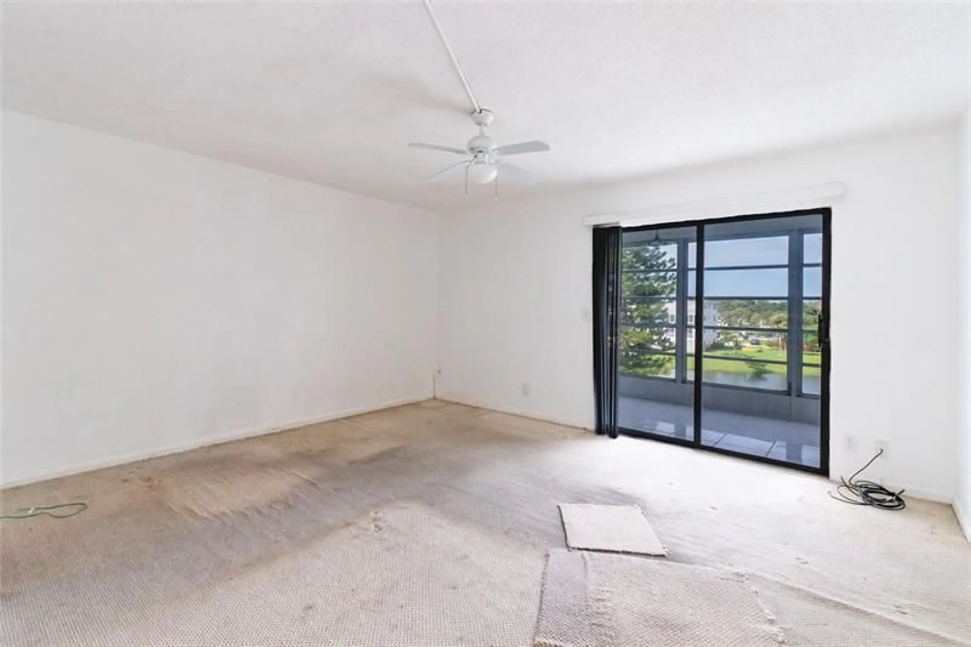 Property Slideshow image 12 of 18 | 4035 cambridge b # 4035, Deerfield Beach, FL, 33442