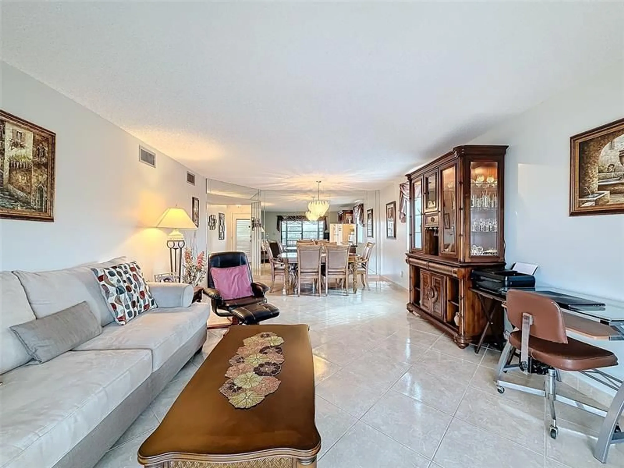 Property Slideshow image 28 of 62 | 4930 e sabal palm blvd 301, Tamarac, FL, 33319