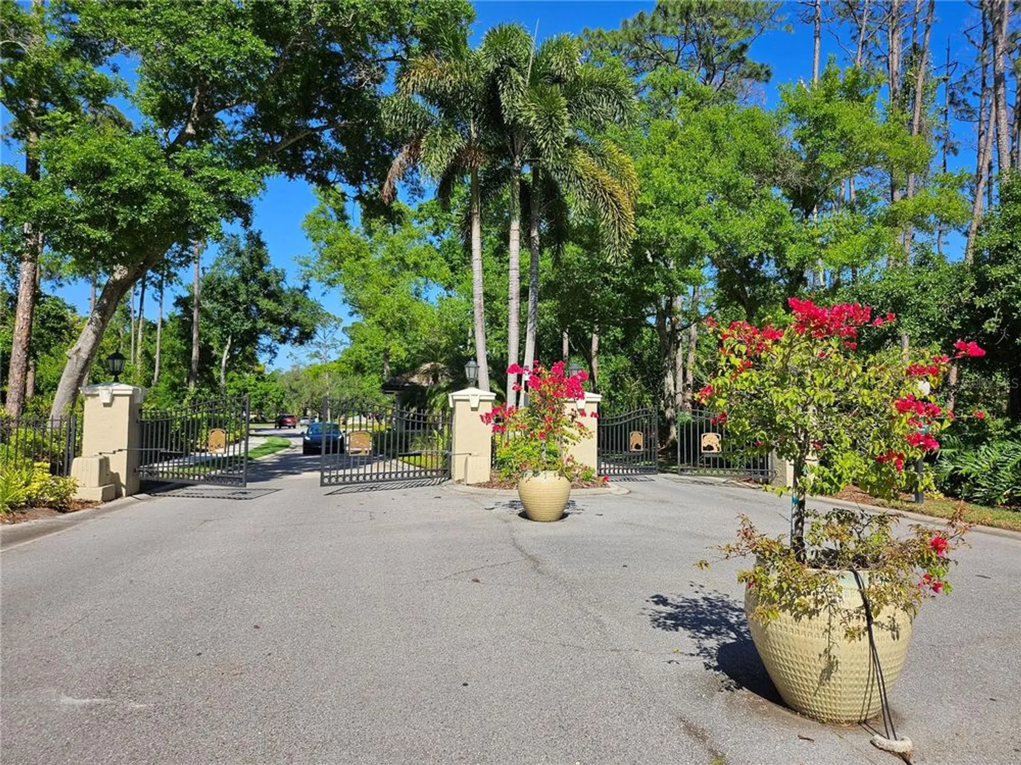 Property Slideshow image 74 of 94 | 7254 oak moss dr 72, Sarasota, FL, 34241