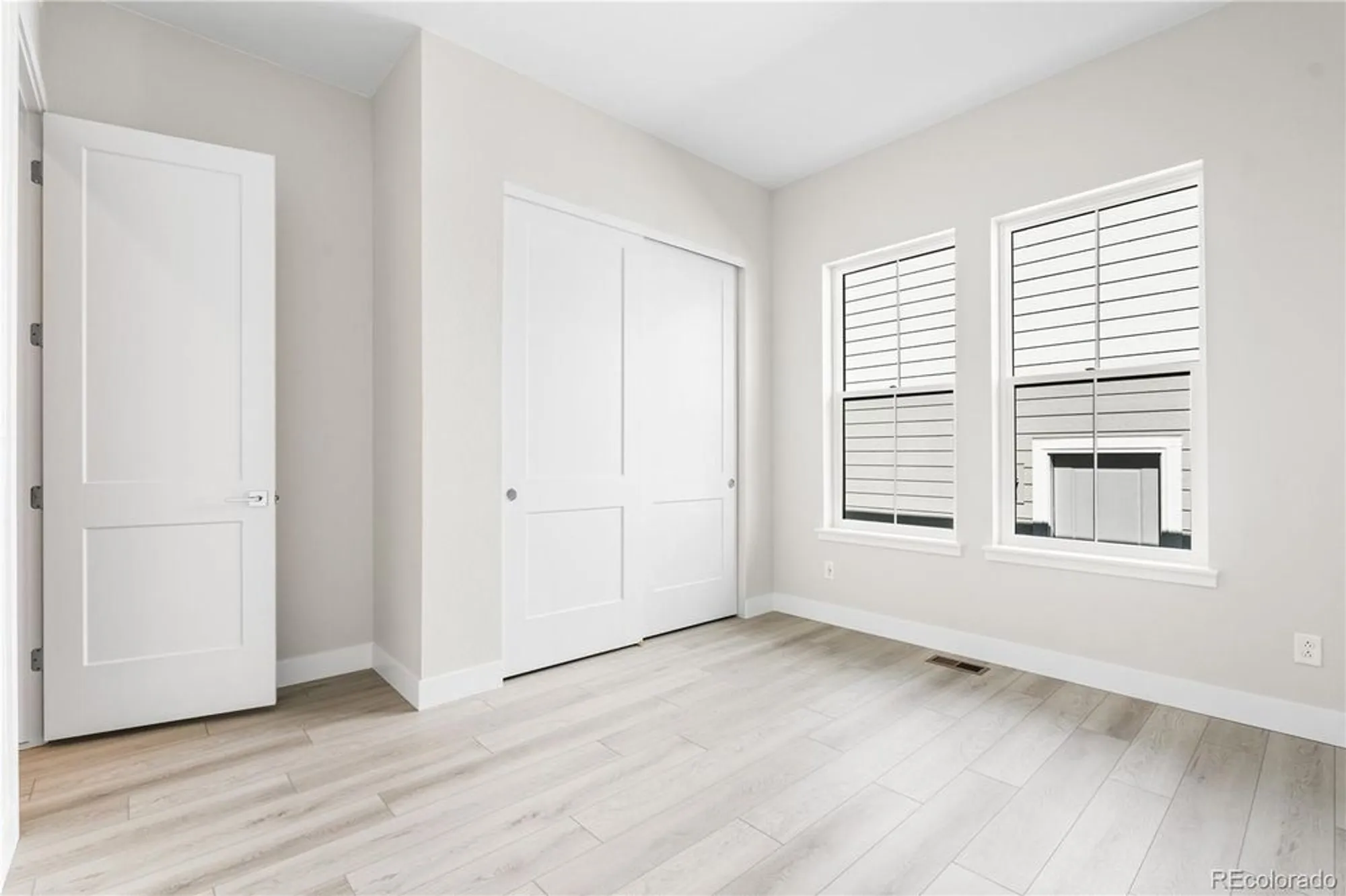 Property Slideshow image 8 of 38 | 11472 autumn moon st, Littleton, CO, 80125