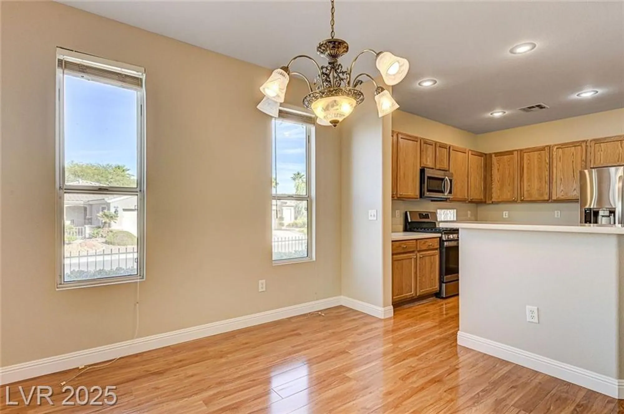 Property Slideshow image 11 of 65 | 10532 riva grande ct, Las Vegas, NV, 89135