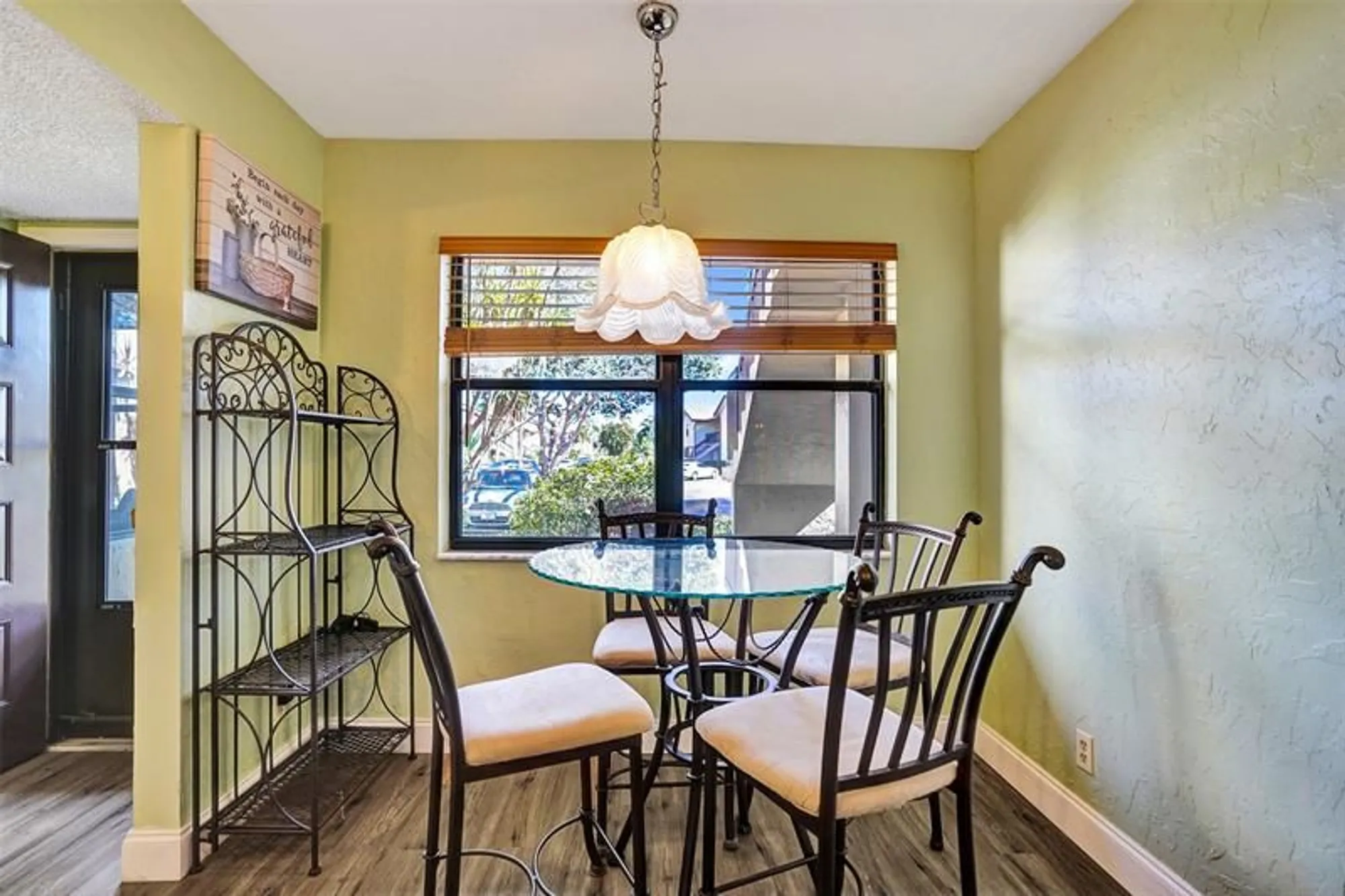 Property Slideshow image 11 of 78 | 7689 tahiti ln apt 104, Lake Worth, FL, 33467