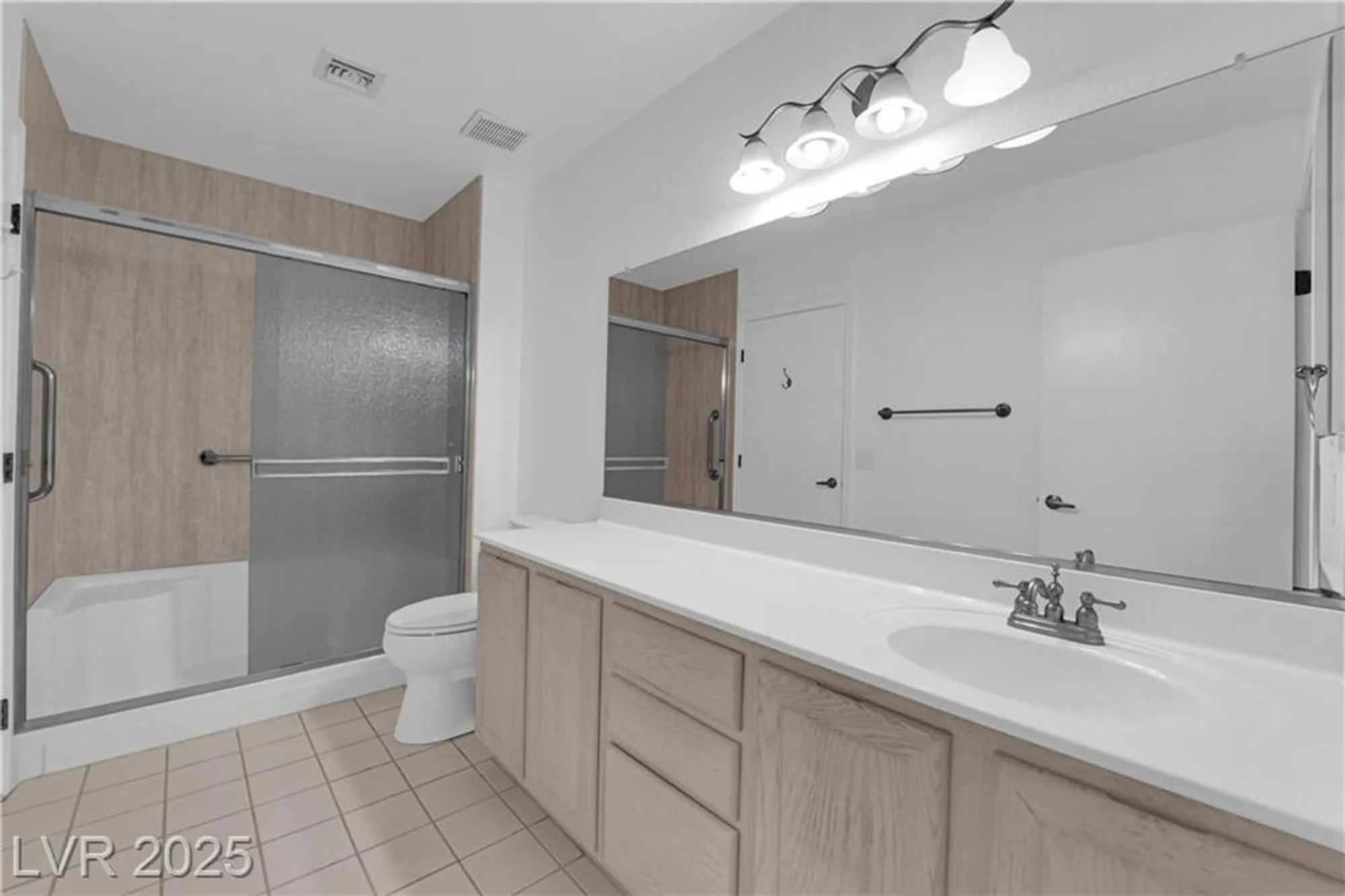 Property Slideshow image 22 of 40 | 9424 gold mountain dr, Las Vegas, NV, 89134