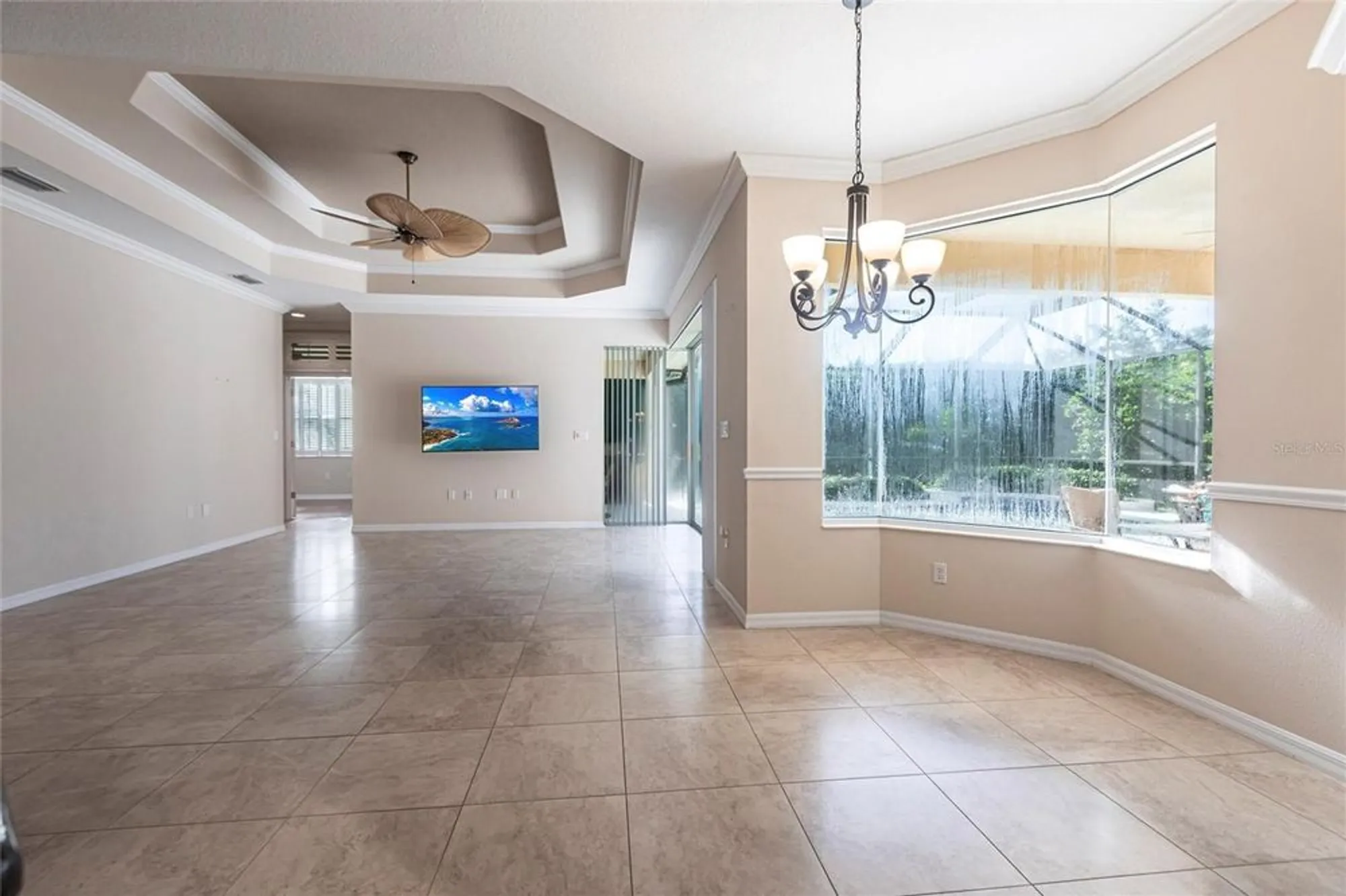 Property Slideshow image 12 of 51 | 7211 treymore ct, Sarasota, FL, 34243