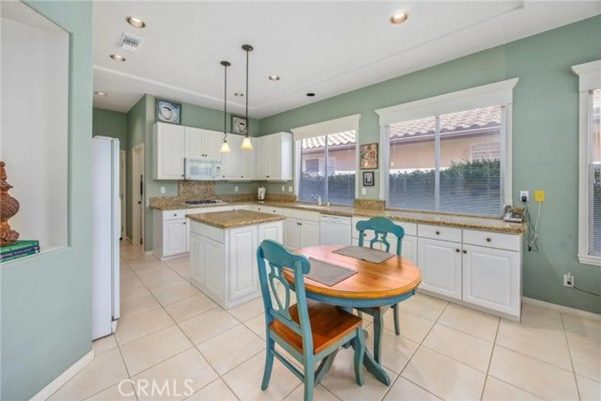 Property Slideshow image 16 of 54 | 4976 silverado ave, Banning, CA, 92220