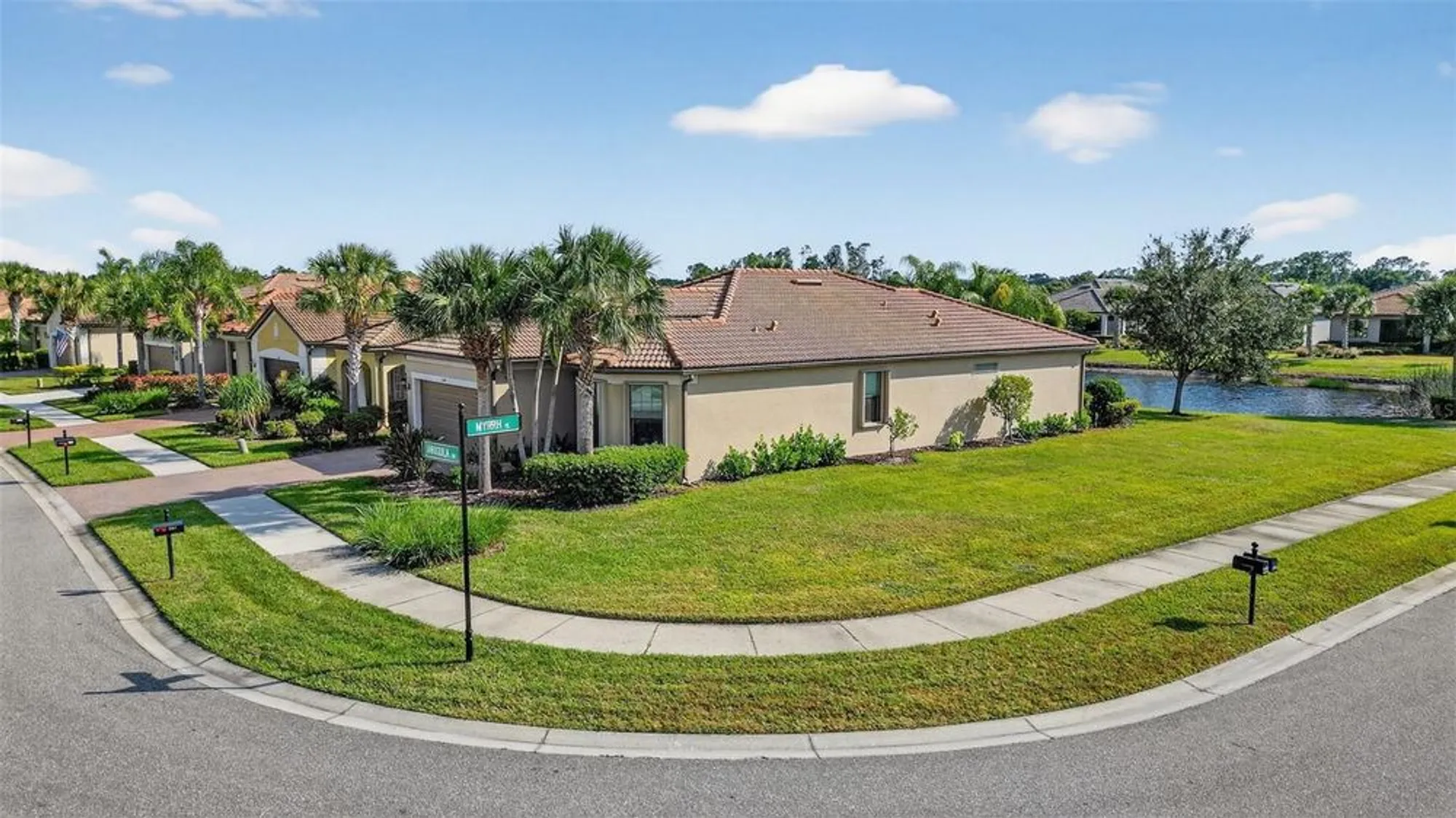 Property Slideshow image 35 of 61 | 2358 arugula dr, North Port, FL, 34289