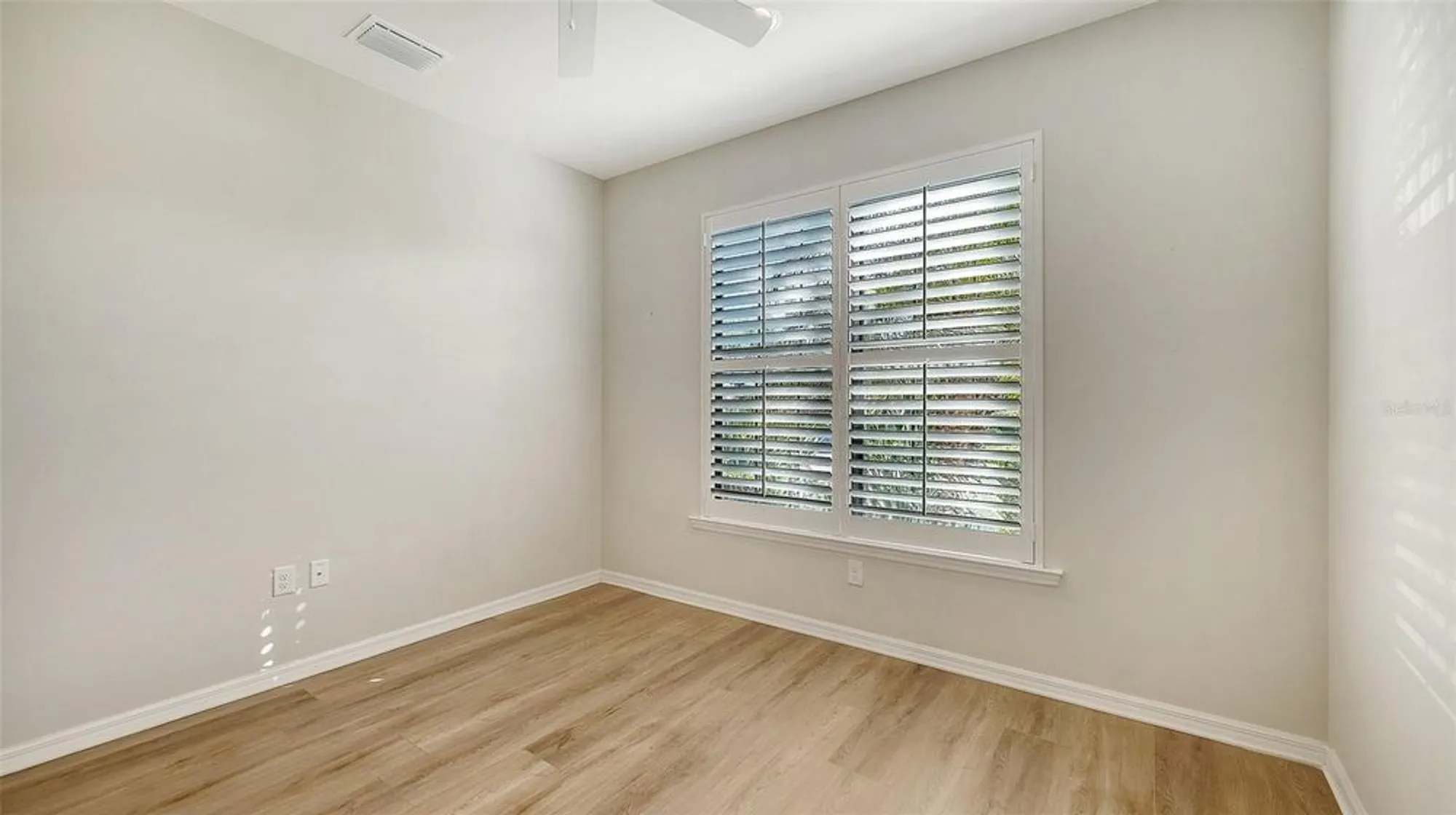 Property Slideshow image 27 of 64 | 5934 caspian tern dr, Sarasota, FL, 34238