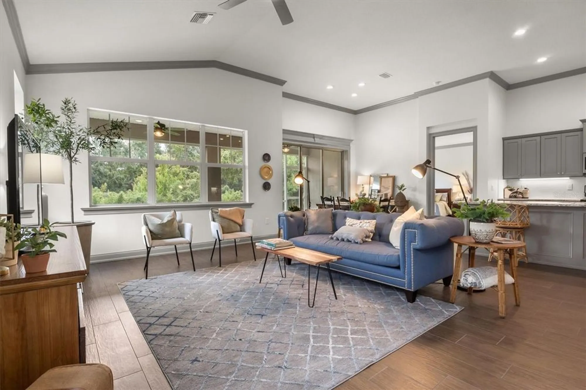 Property Slideshow image 13 of 61 | 7911 lake james blvd, Lakeland, FL, 33810