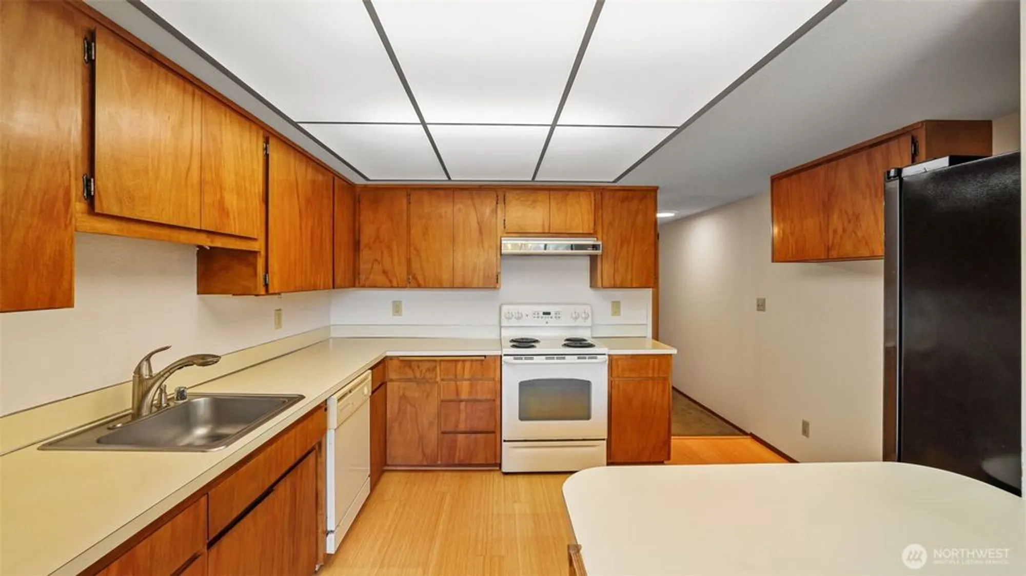 Property Slideshow image 3 of 23 | 10821 glen acres dr s c, Seattle, WA, 98168