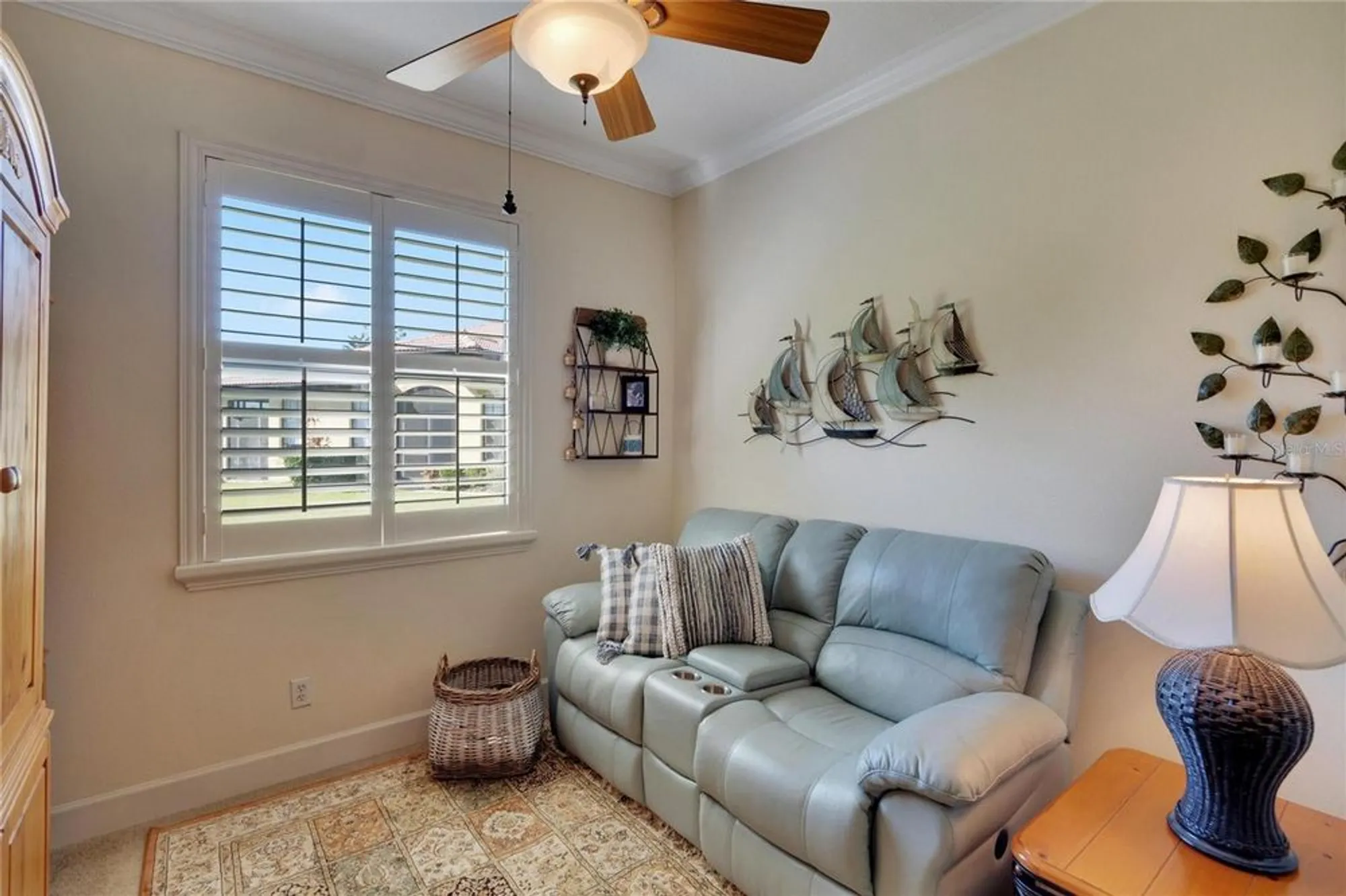 Property Slideshow image 36 of 67 | 204 mystic falls dr, Apollo Beach, FL, 33572