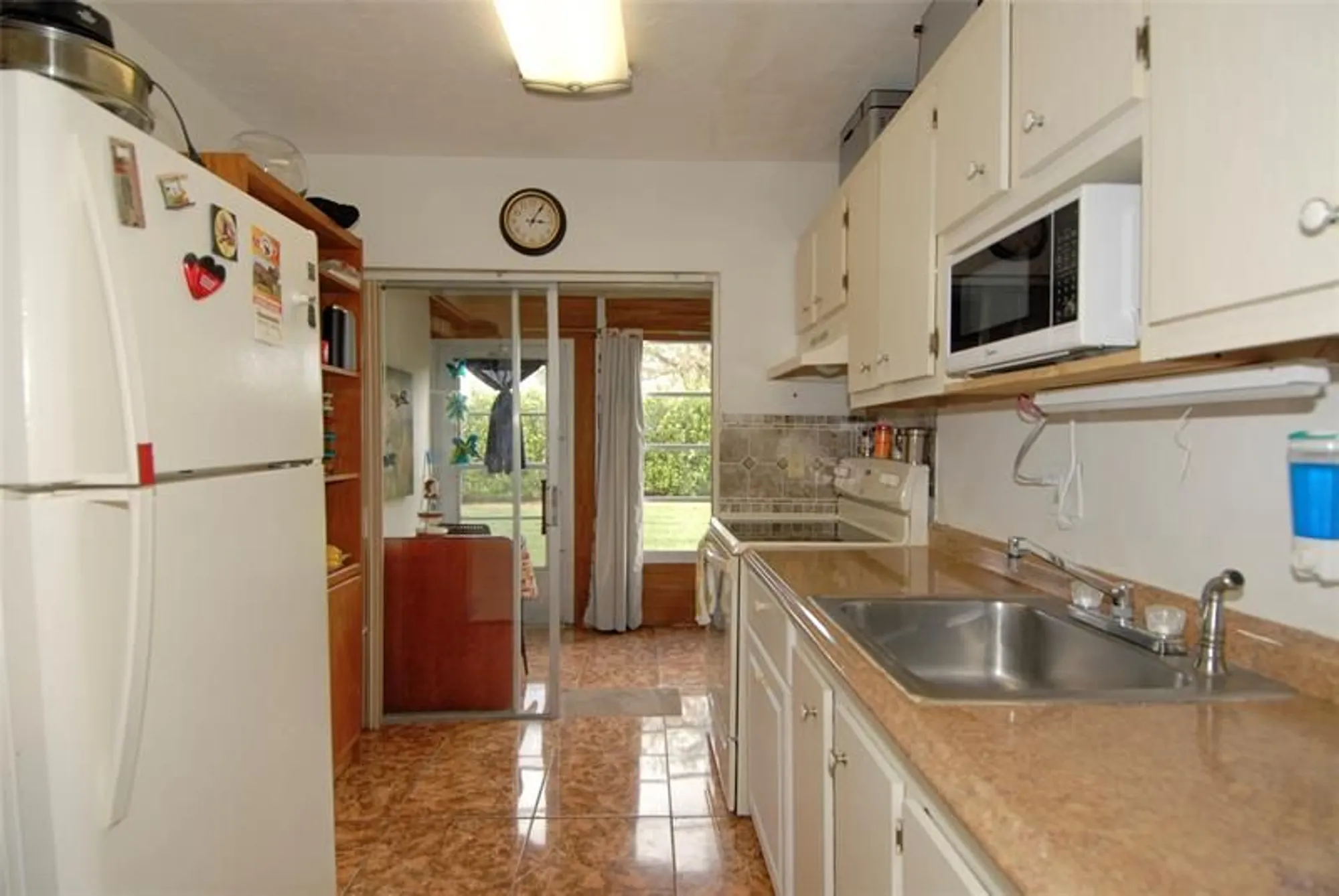 Property Slideshow image 9 of 21 | 7855 nw 5th ct apt 104, Margate, FL, 33063