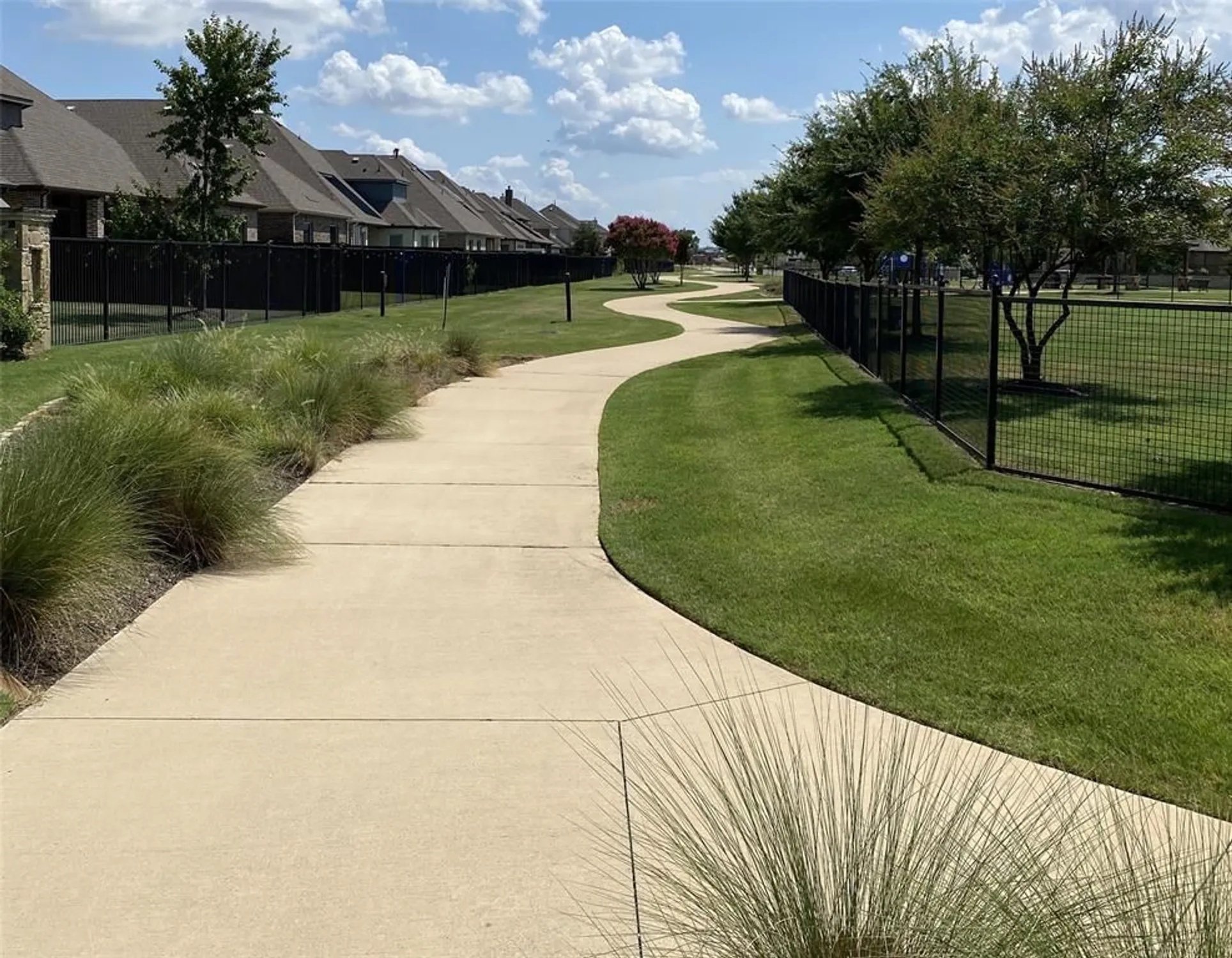 Property Slideshow image 30 of 35 | 1735 wittington pl apt 2203, Dallas, TX, 75234